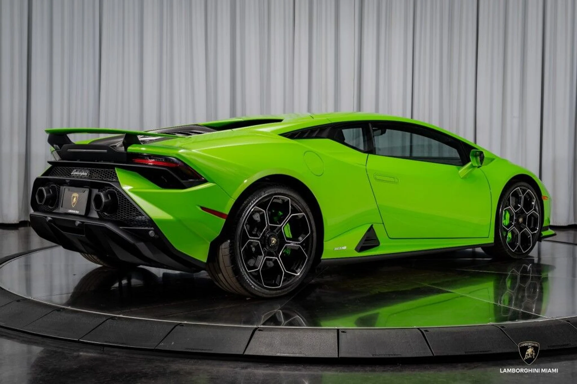 mph021_3486563514_f179ca7d930f0eab39c763be0ab8ee56_373f0aa7f4