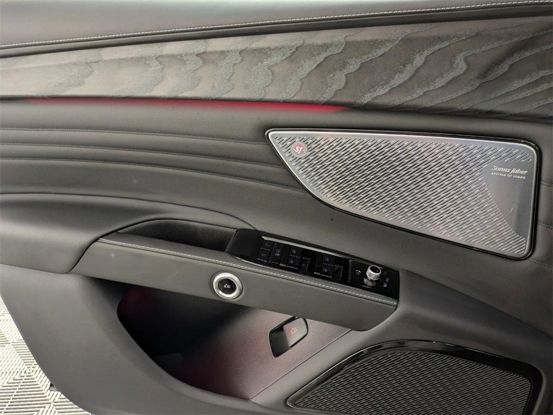 mph021_3494583235_f0f329494395d7abcf985bd1999f3fc7_124b2b1305