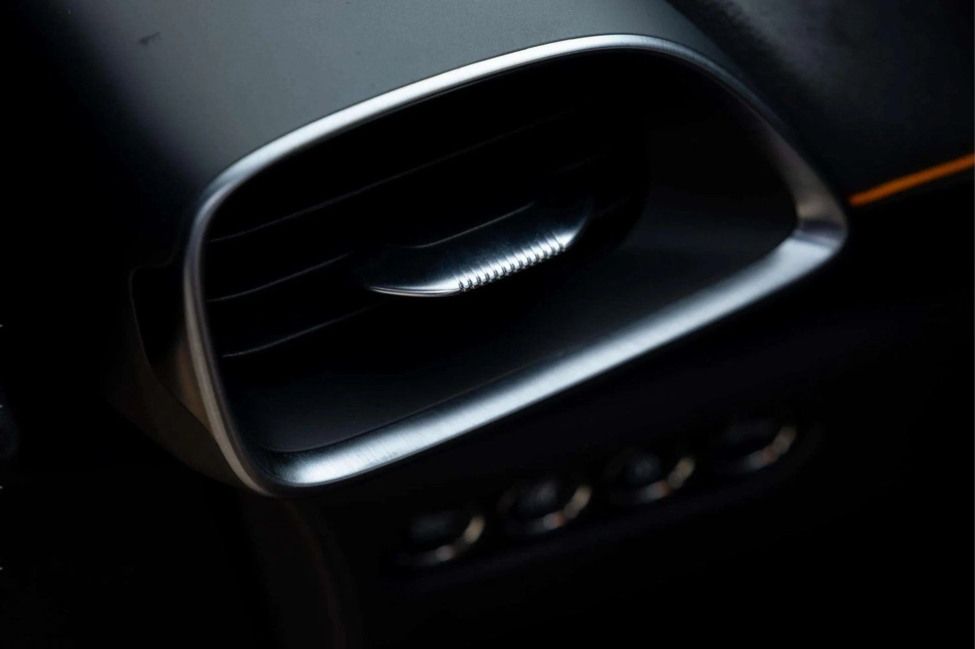 mph021_3496035171_image_22_5e0ddd0381