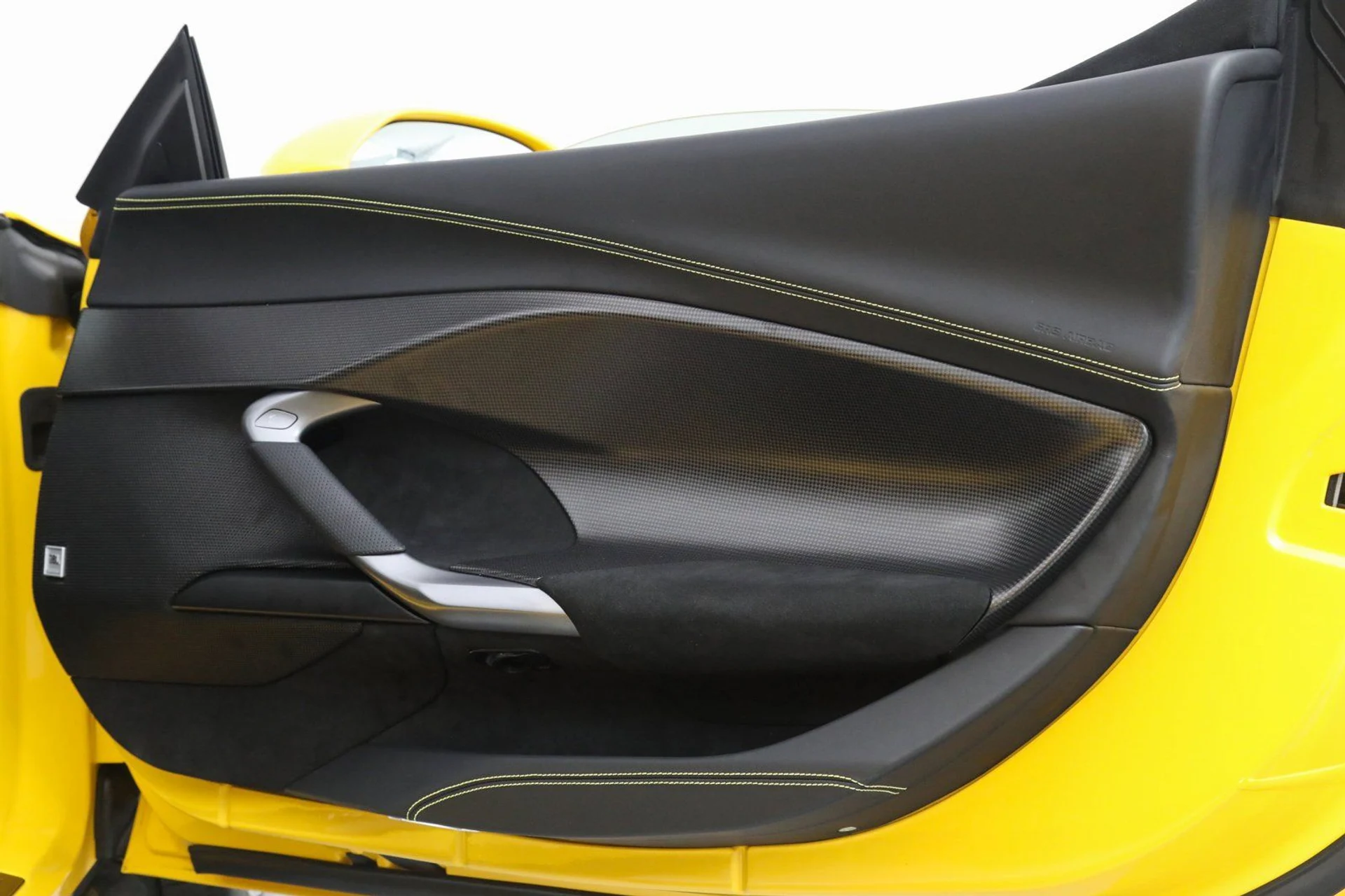 mph021_3496136764_44776e3a726bce5164c1f5fbcfe94d63_de88255f52