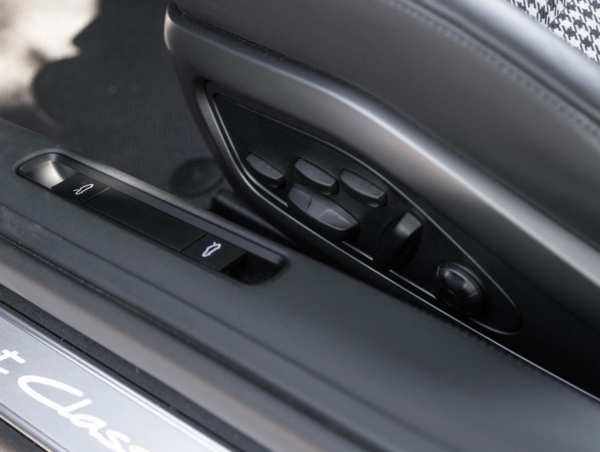 mph021_3497624080_22_c451393b0e