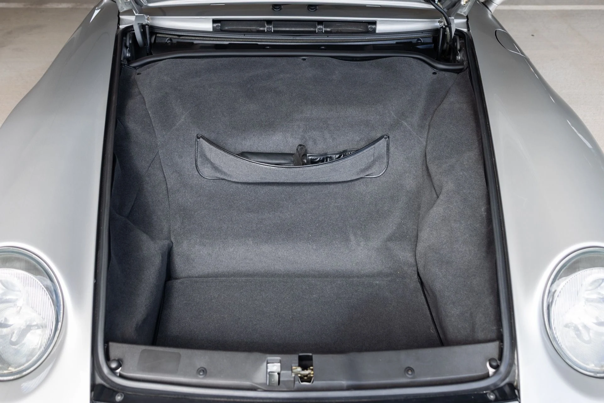 mph021_3500107894_Used_1997_Porsche_911_Carrera_4_S_1785968822_abee7d6093