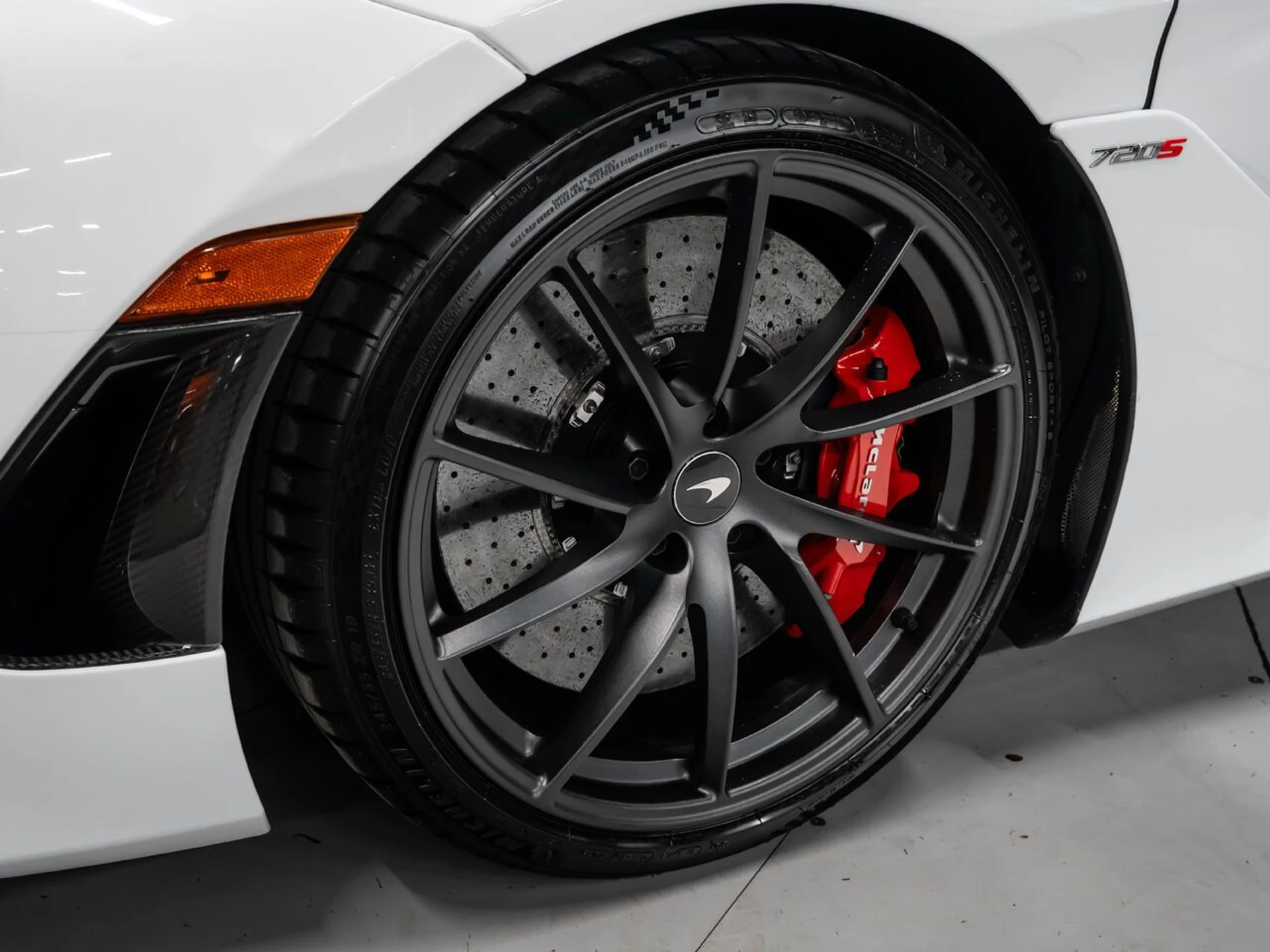 mph021_3513310314_mclaren_720s_2019_654012e367