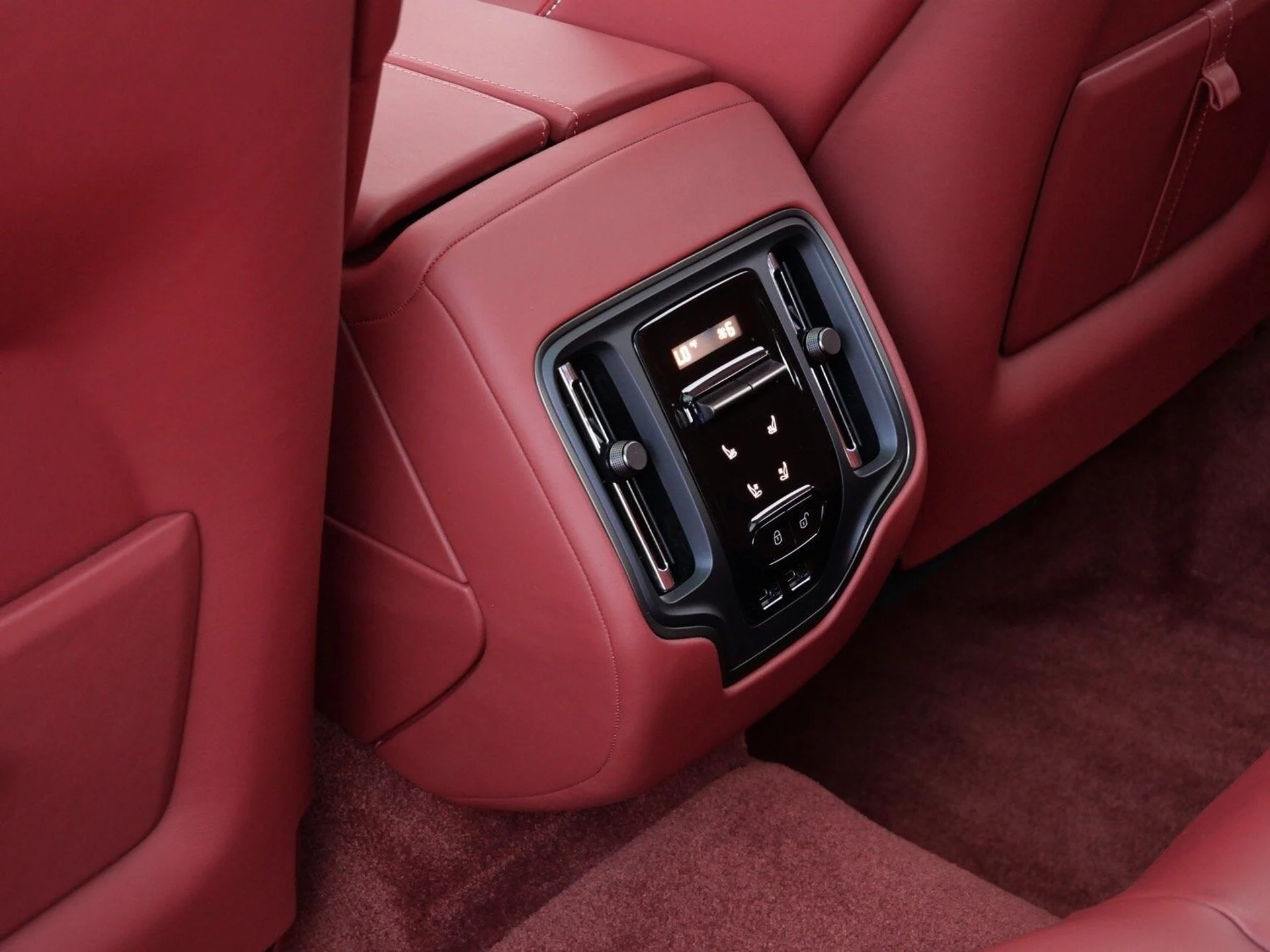 mph021_3515712618_e6bb580040b4f08a46dde248da45e9ccx_6601303688