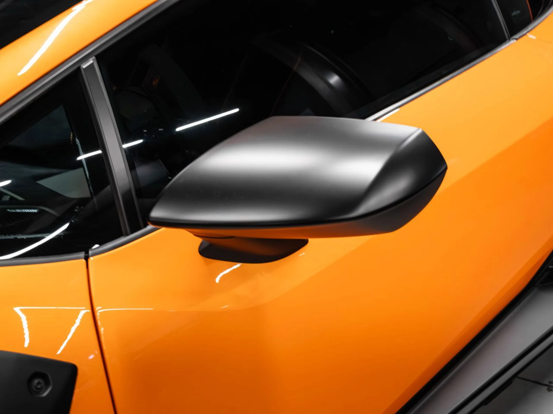 mph021_3516172487_lamborghini_huracan_2023_20c538489c