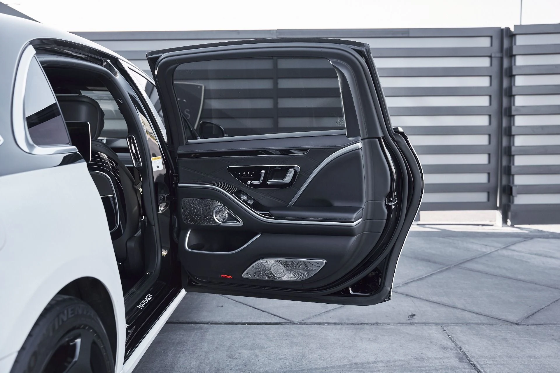 mph021_3525031742_Used_2023_Mercedes_Benz_S_Class_Maybach_S_680_1769803976_e04ad80a8e