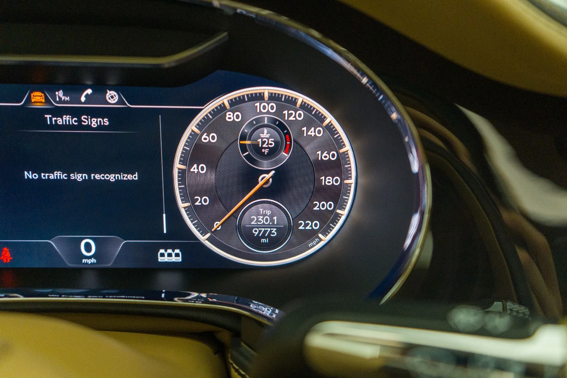 mph021_3525072615_Used_2023_Bentley_Flying_Spur_Hybrid_Four_Seat_Comfort_Specification_Contrast_Piping_and_Stitching_1772036737_aab5546e0e