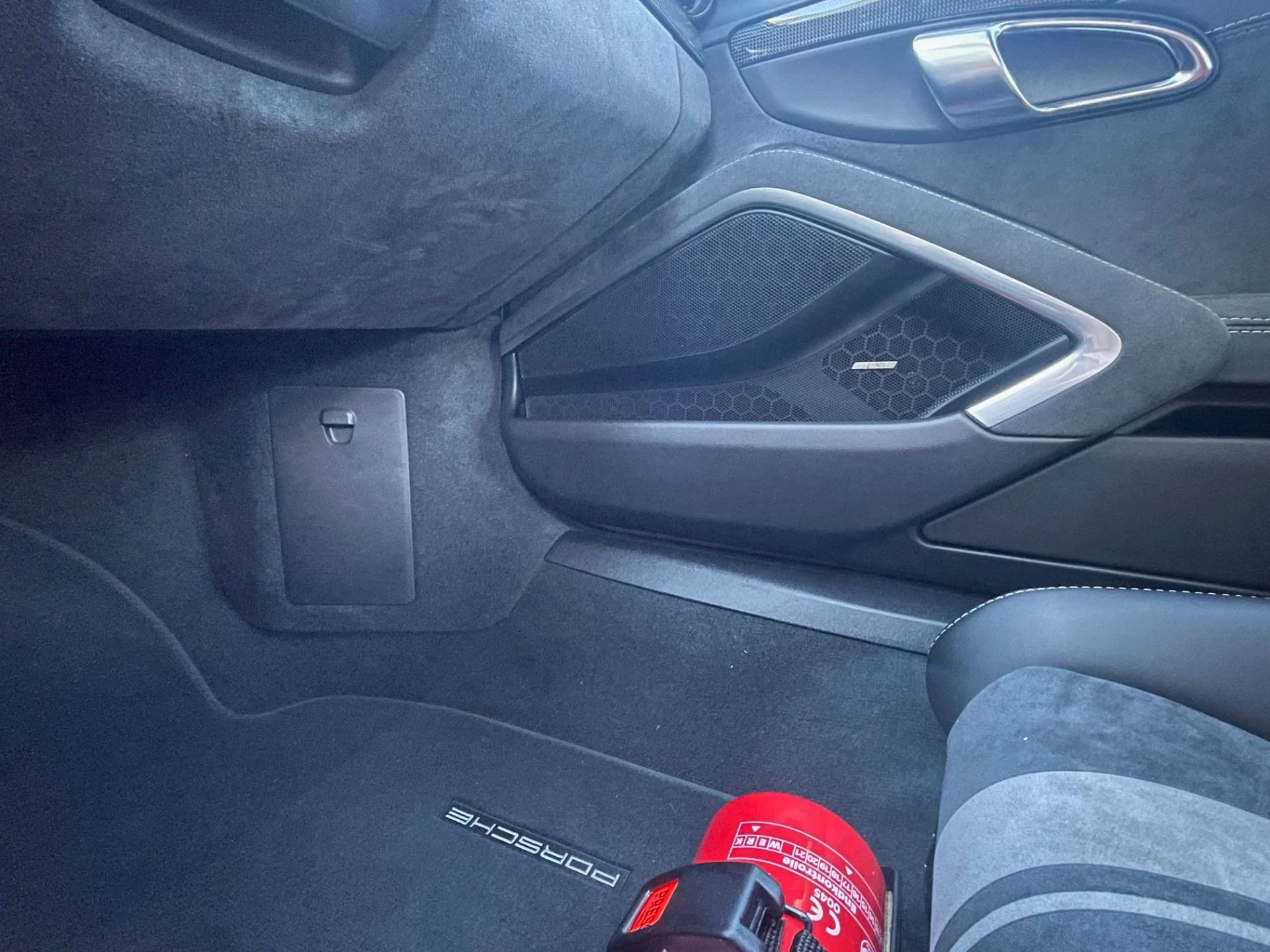 mph021_3529408648_Used_2018_Porsche_911_GT_3_1764615089_4188dcb300