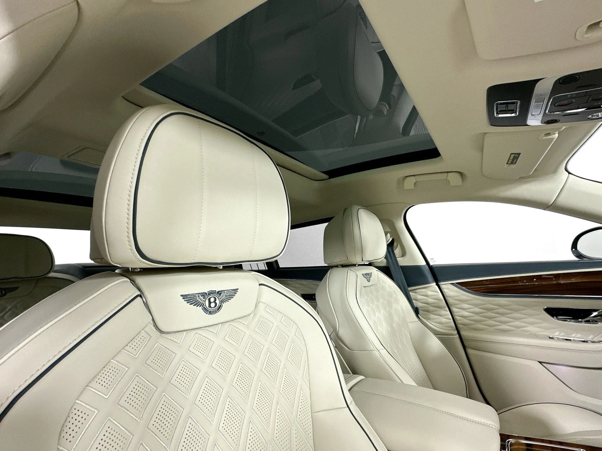 mph021_3531912093_22_e09b1a5a0a