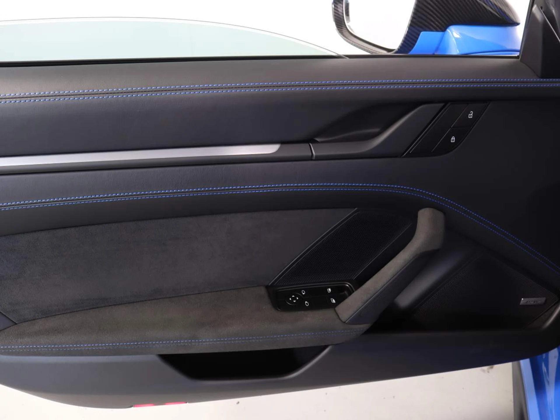 mph021_3533914196_6bef8b192153cbc7b3e206dd6b6c703e_d76bb5411a