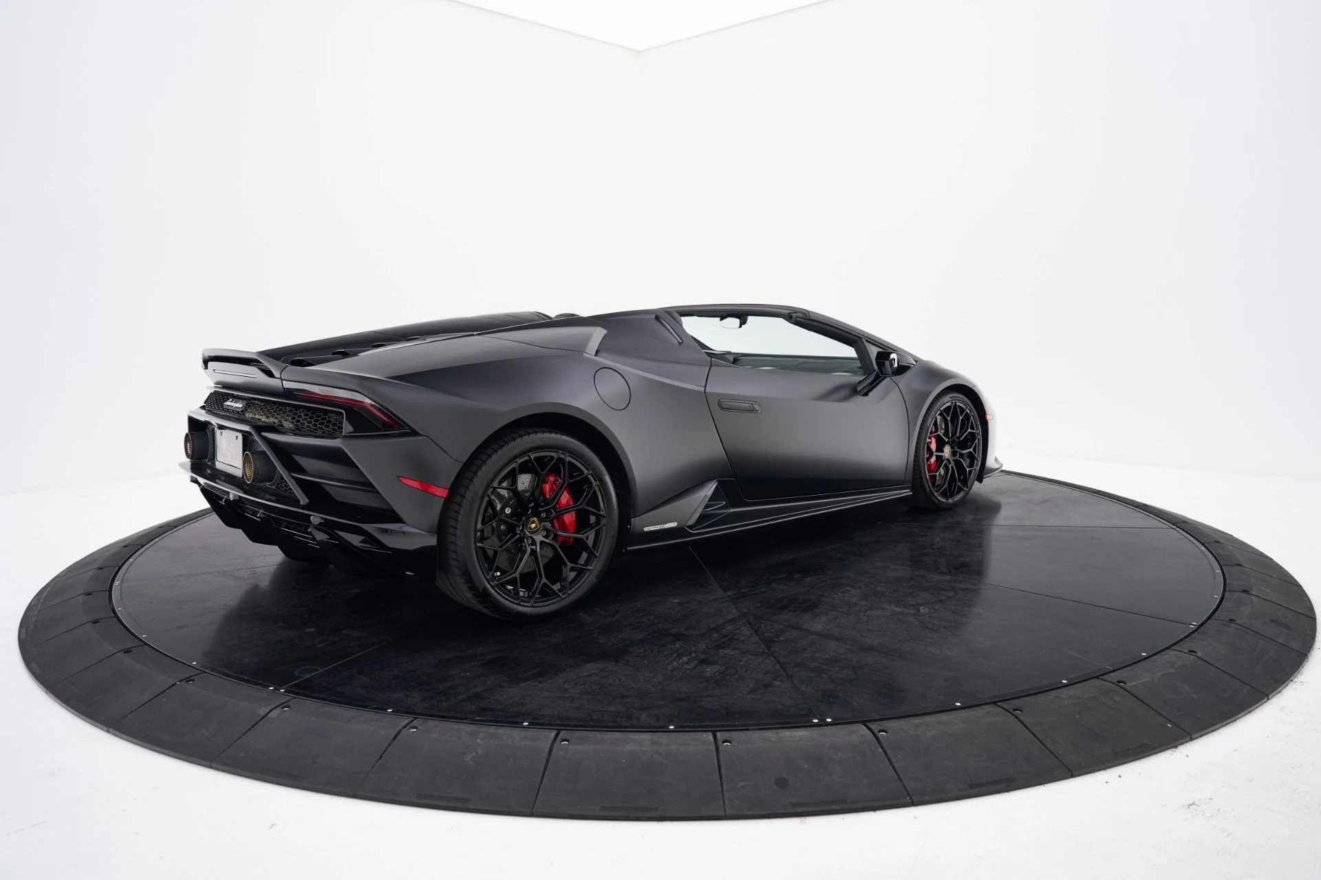 mph021_3534114284_Used_2022_Lamborghini_Huracan_EVO_Base_1792542181_ad8999fd92