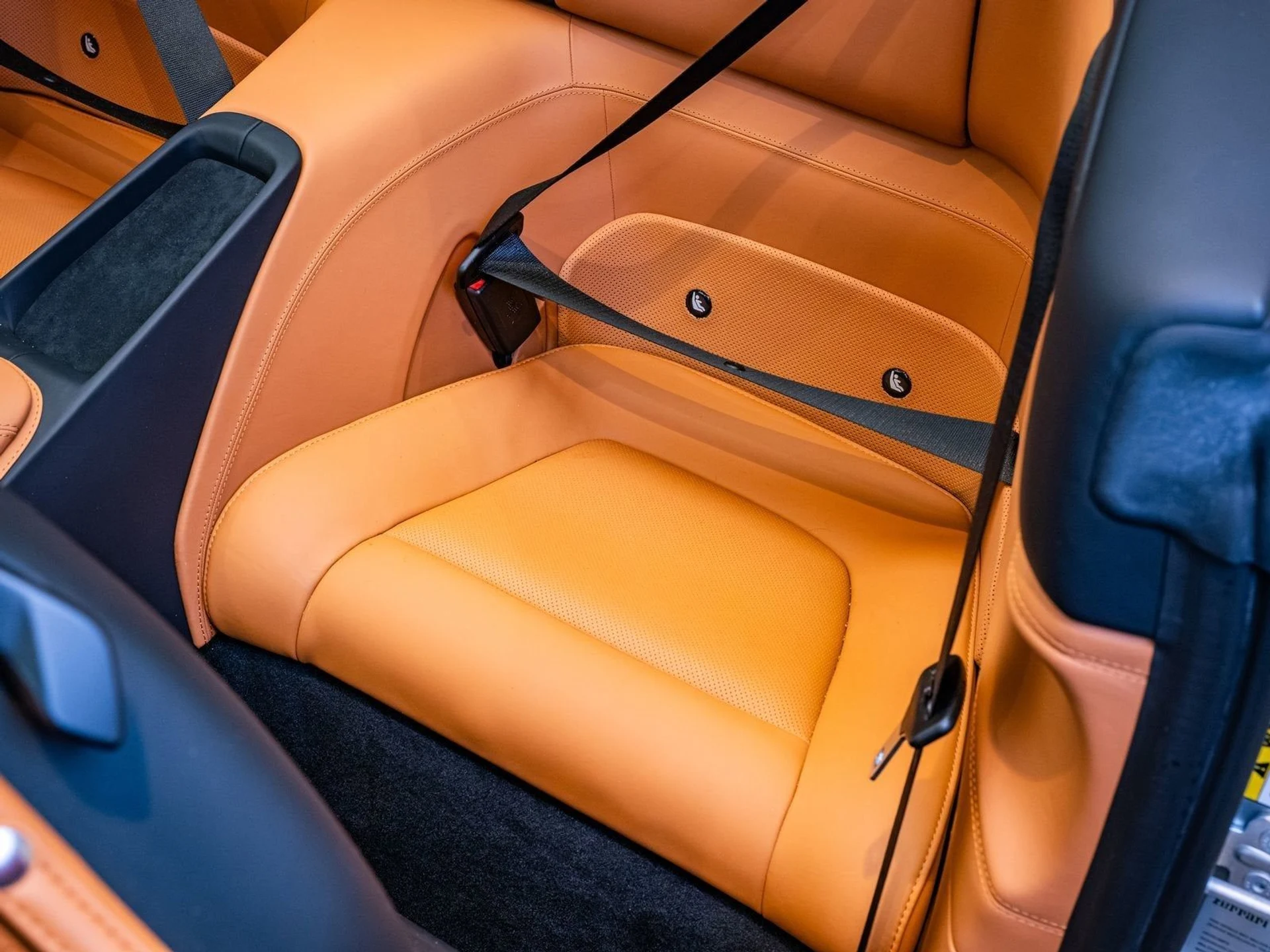 mph021_3537285072_22_2b8696a546