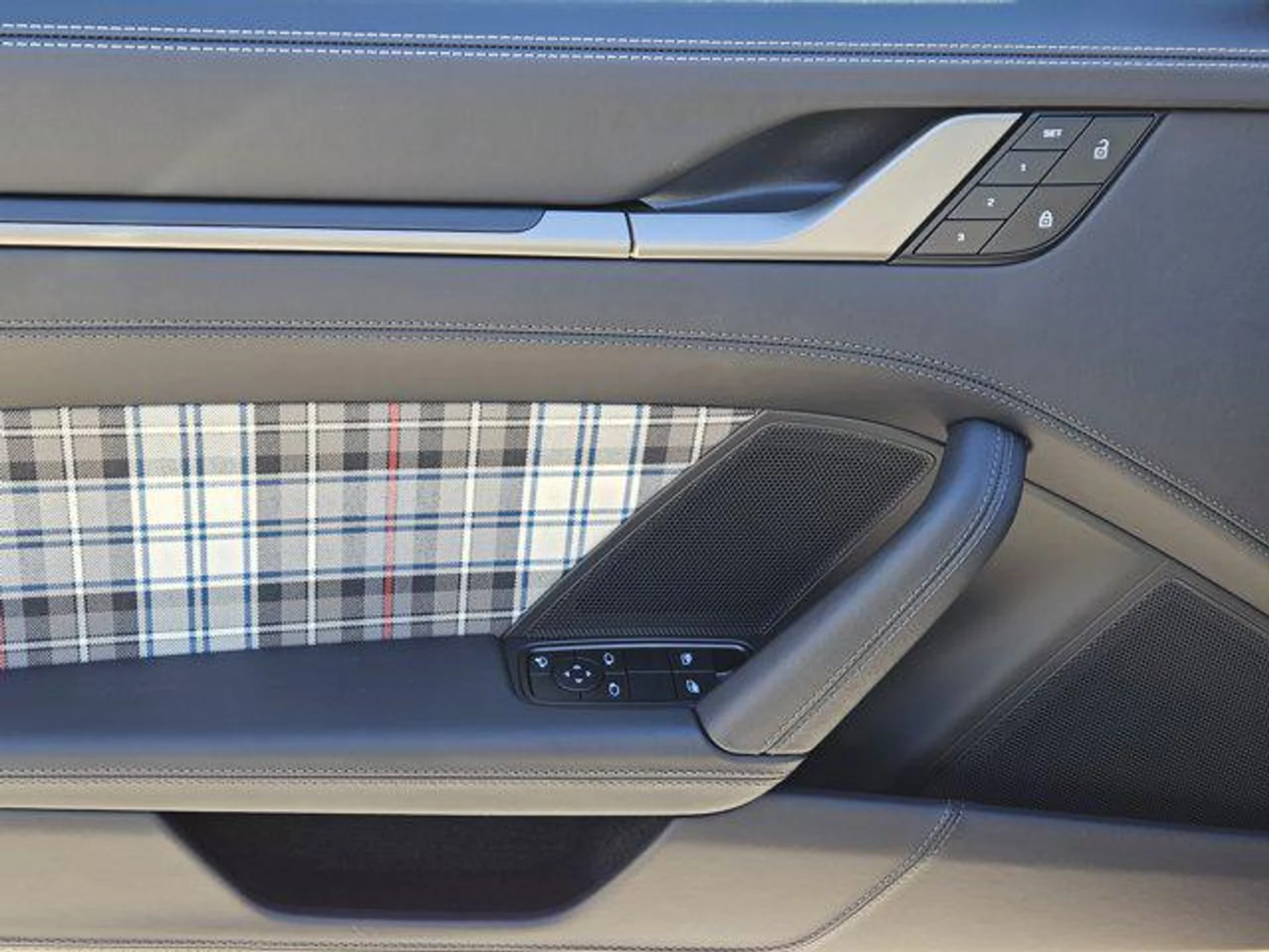 mph021_3545325712_32_Pwvdwq_Zt_Qu_A_Mqs3_A1_RDGJN_07s_1bad68c4ef