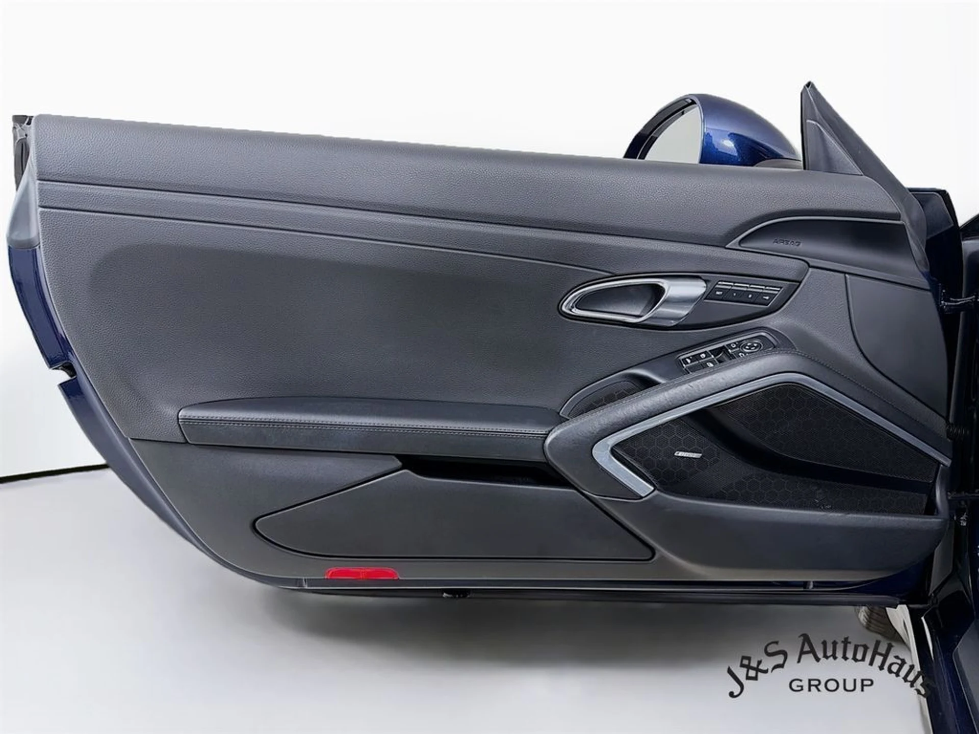 mph021_3546670455_tplczf75d8rckd8eelzeb52co33g_4114ee67aa