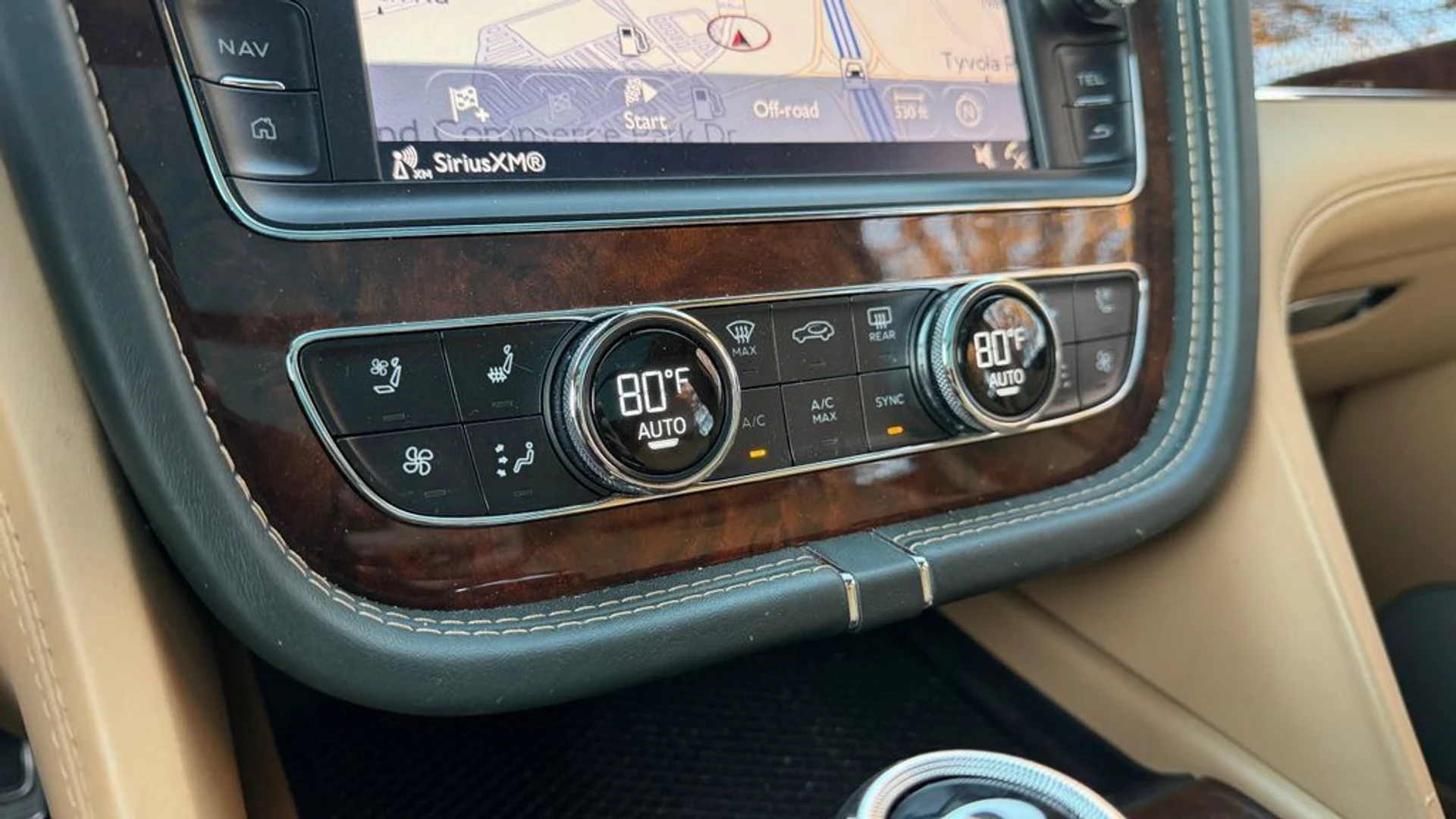 mph021_3552670277_fa7245006e38480d83f5693c17cd1e94_7a30de8ae0