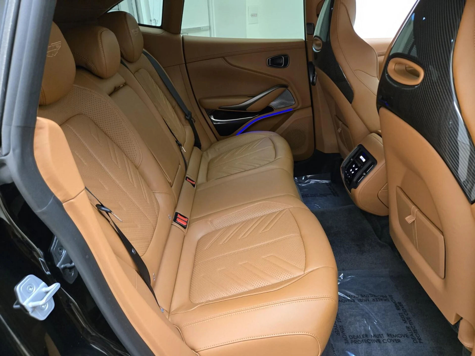 mph021_3560646126_New_2026_Aston_Martin_DBX_S_1776489477_ac8c6b6139