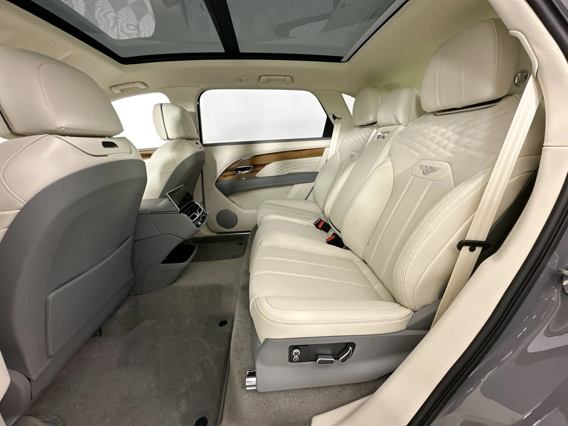 mph021_3566119495_22_e1f7256658