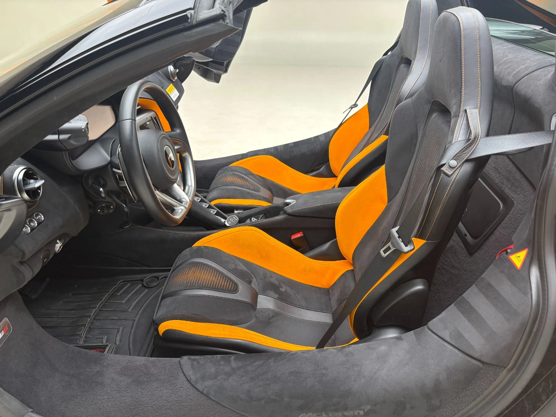 mph021_3568575341_Used_2025_Mc_Laren_750_S_Spider_1777582606_9cc21d4184