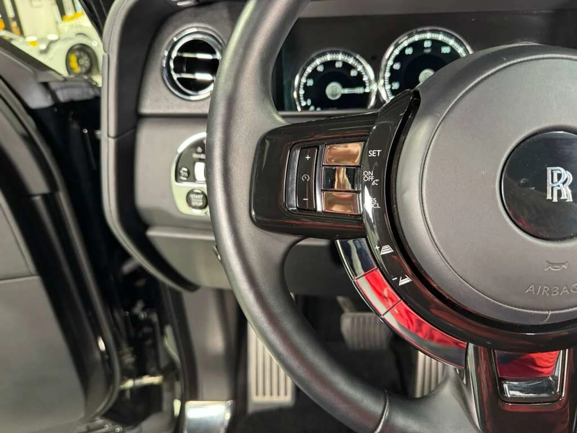 mph021_357695637_57d907bf2009654f6e9d2dee3706f309_2360dfe1cc