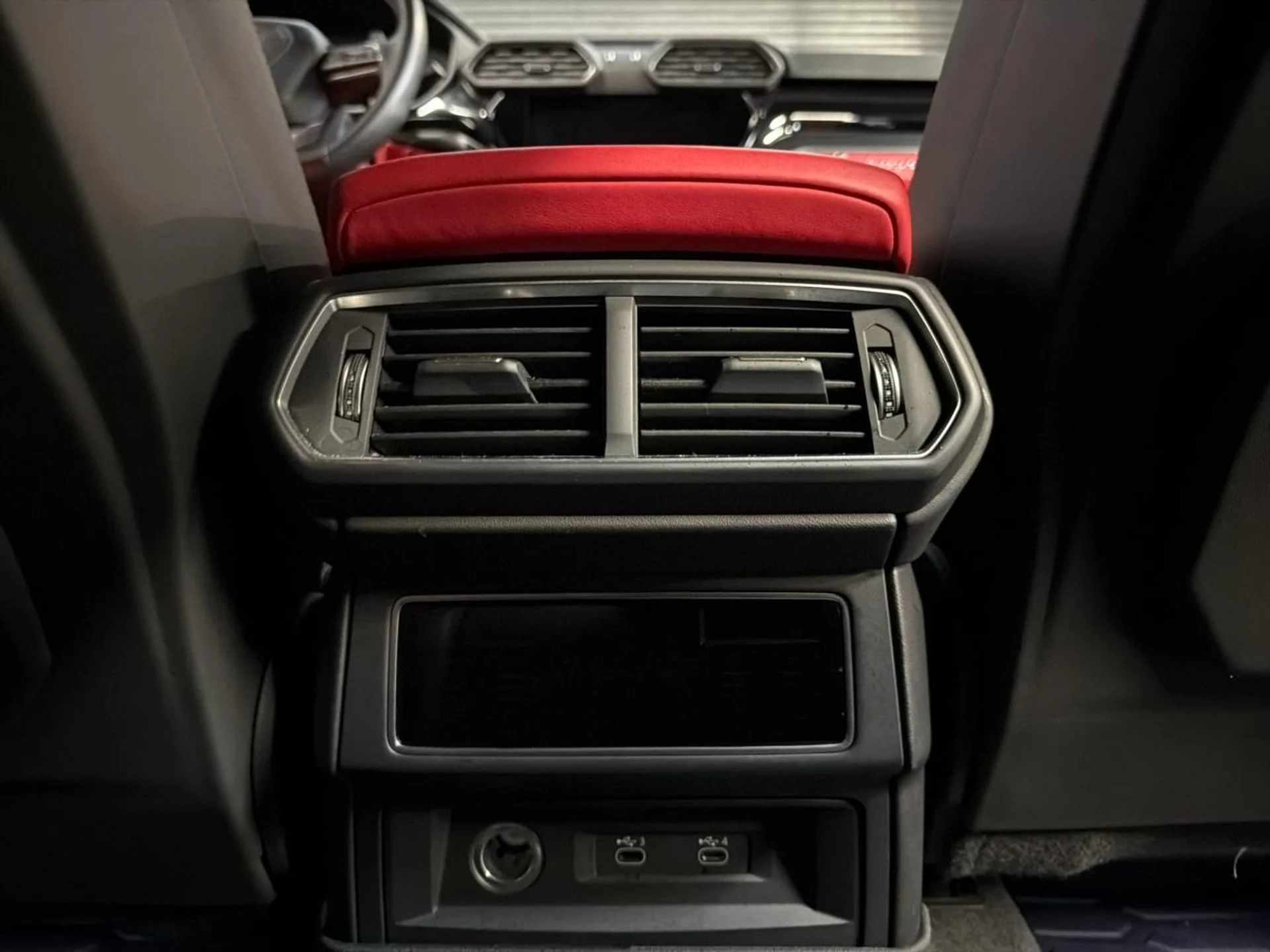 mph021_3581373189_639098616019323872_53482ecbc9