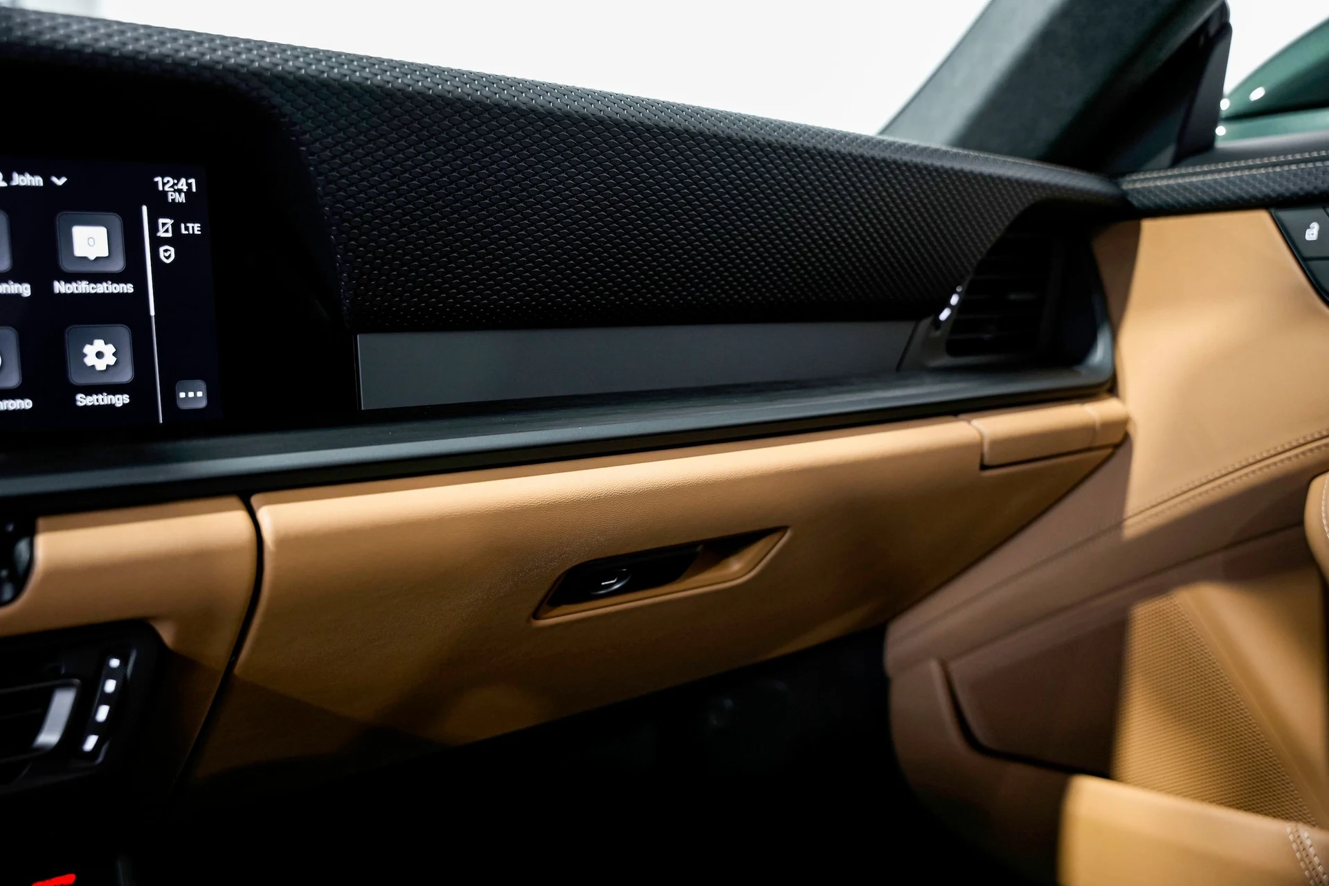 mph021_358773194_1b1c67c4e73df4a843a137738a679a18x_9516c43b6f