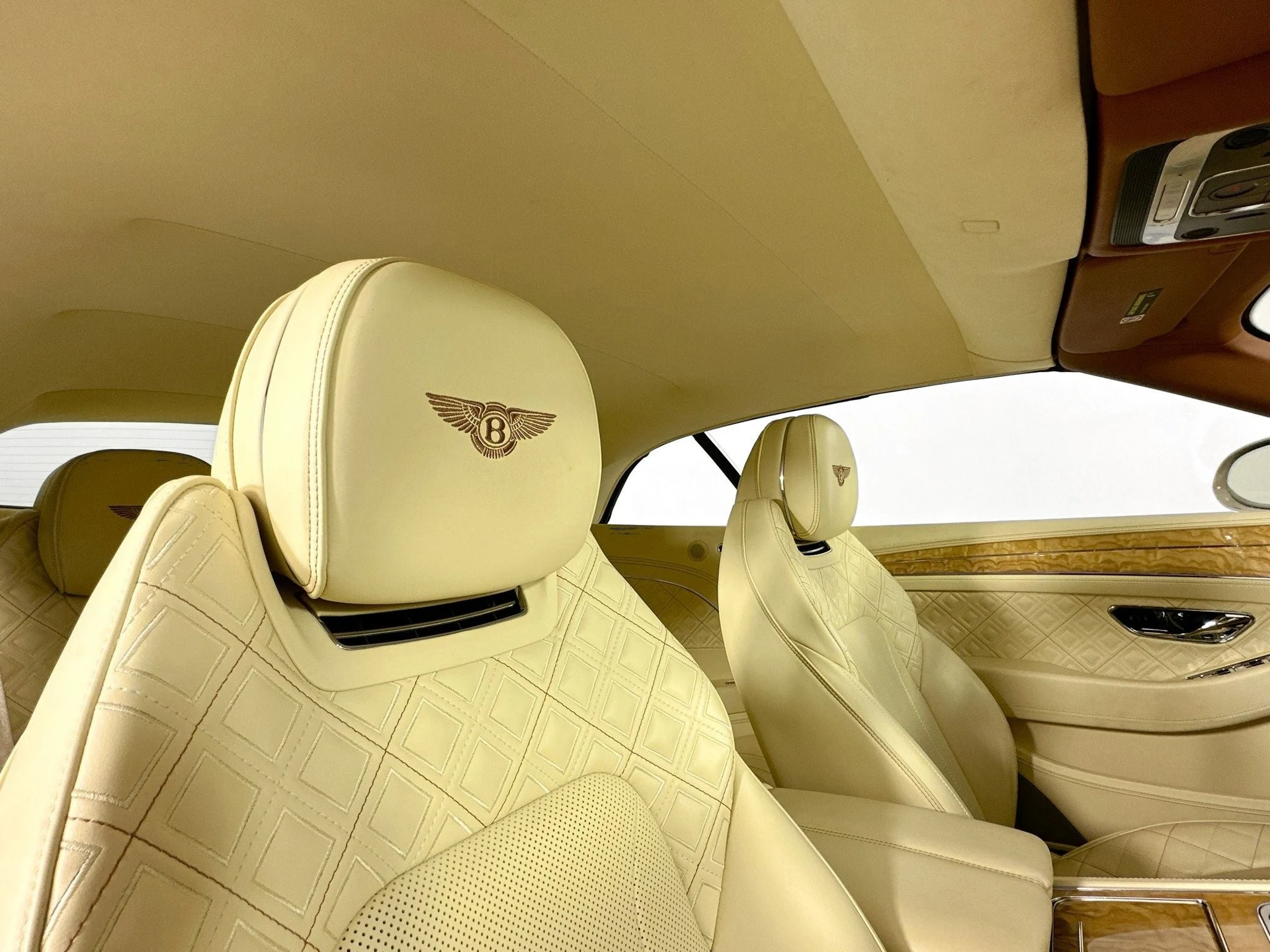 mph021_3588886619_22_704009cd9a