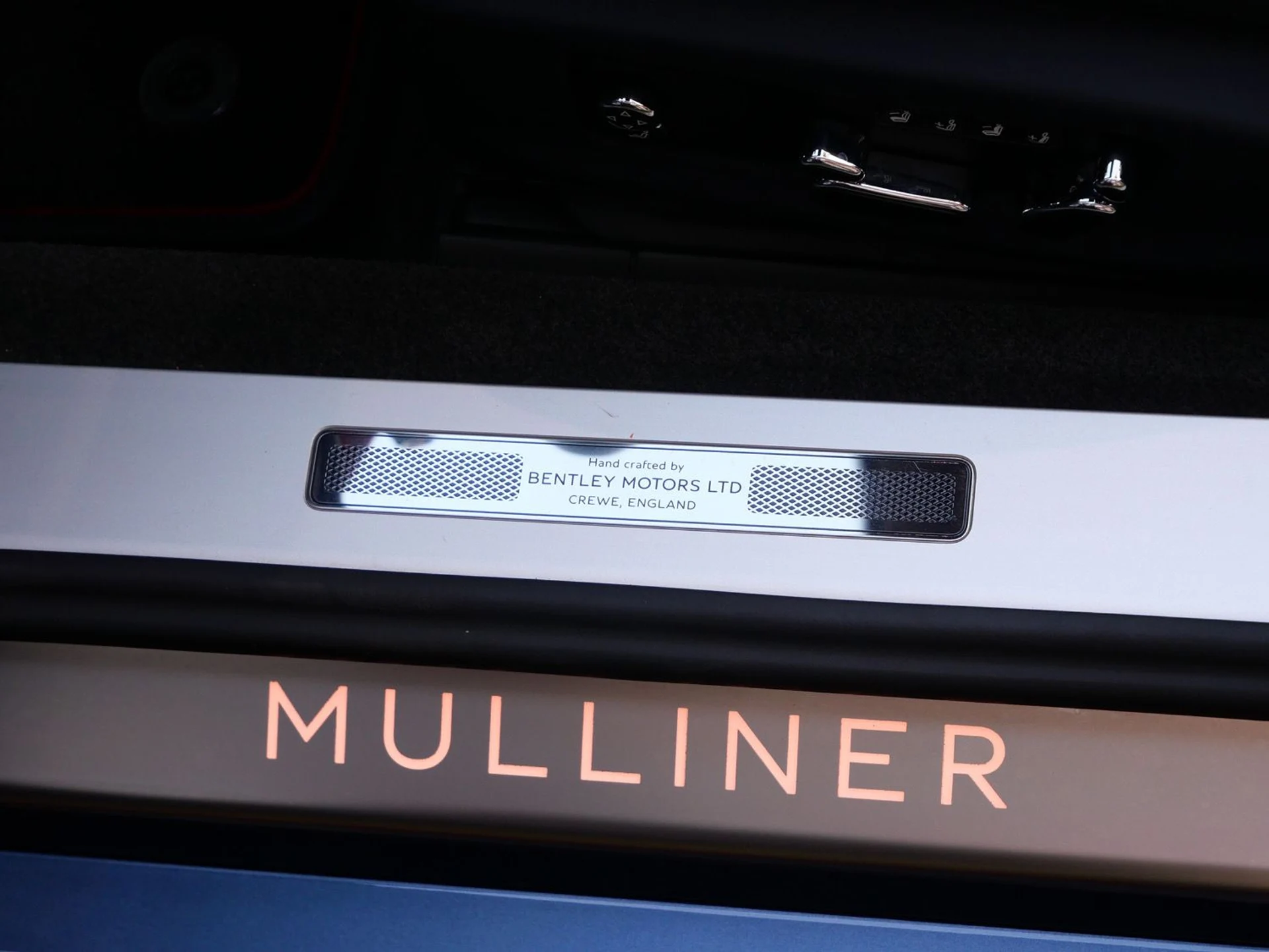 mph021_3594003760_a31961bd90bb2814e453635db705f6c4x_509da38210