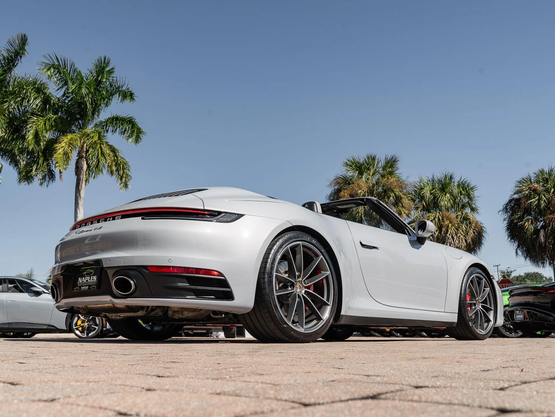 mph021_3595212062_Used_2024_Porsche_911_Carrera_4_S_1792609678_3d34288281