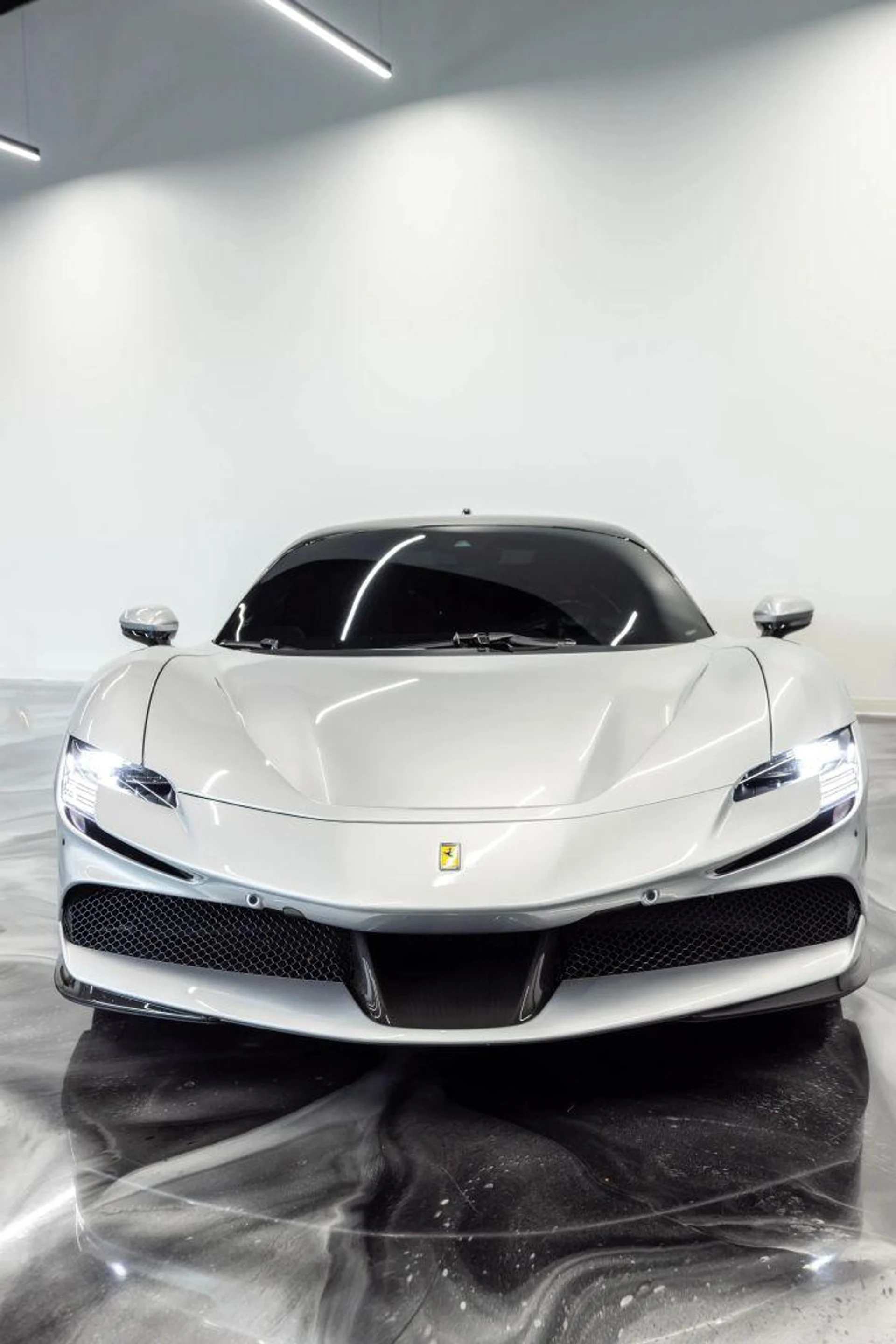 mph021_3595537395_Used_2021_Ferrari_SF_90_Stradale_Coupe_2_D_1777366253_4d491ee9e3