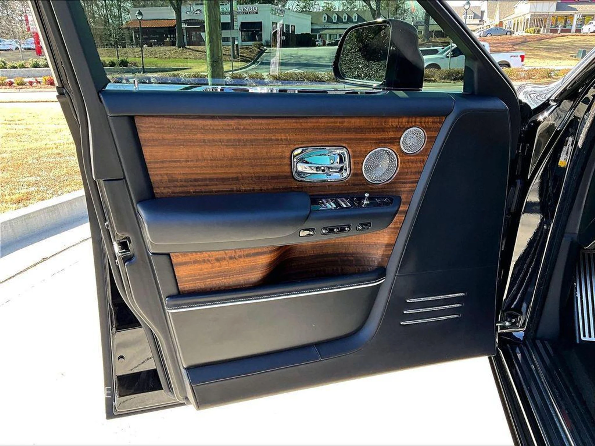 mph021_3598686691_F0_H4_O_Fope_Xzoy_U2_Ei_Cp_Mus_E1_DY_aaa93d3cff