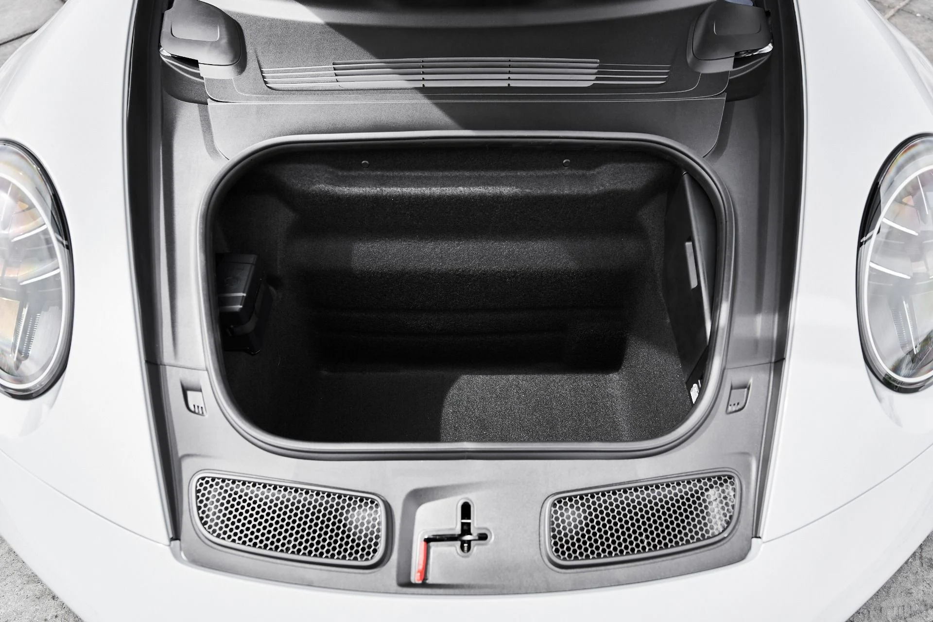 mph021_3608850132_Used_2026_Porsche_911_GT_3_1774923012_bc89c285cc