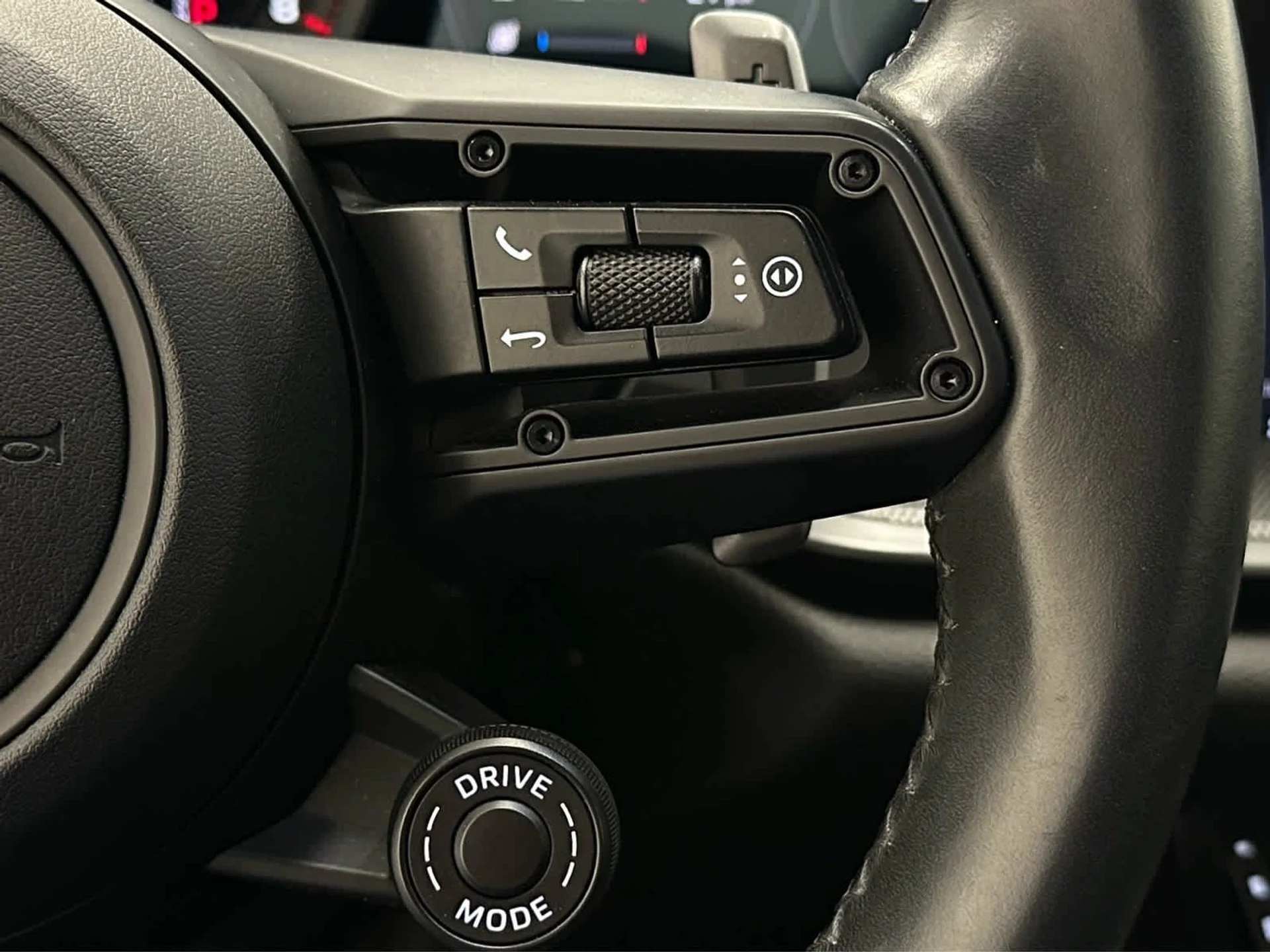 mph021_361314541_e7dd1dde5201796ade7dae5f36732776_4b070e79d8