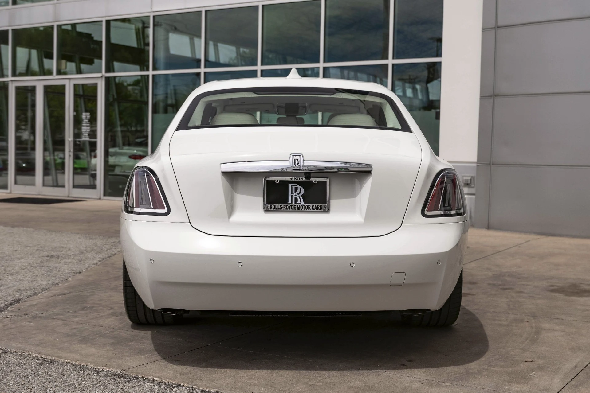 mph021_3613316834_Hi_Tech_Luxury_Imports_LLC_SCA_13_GZ_09_TU_235637_image_21_26dd02eb5e