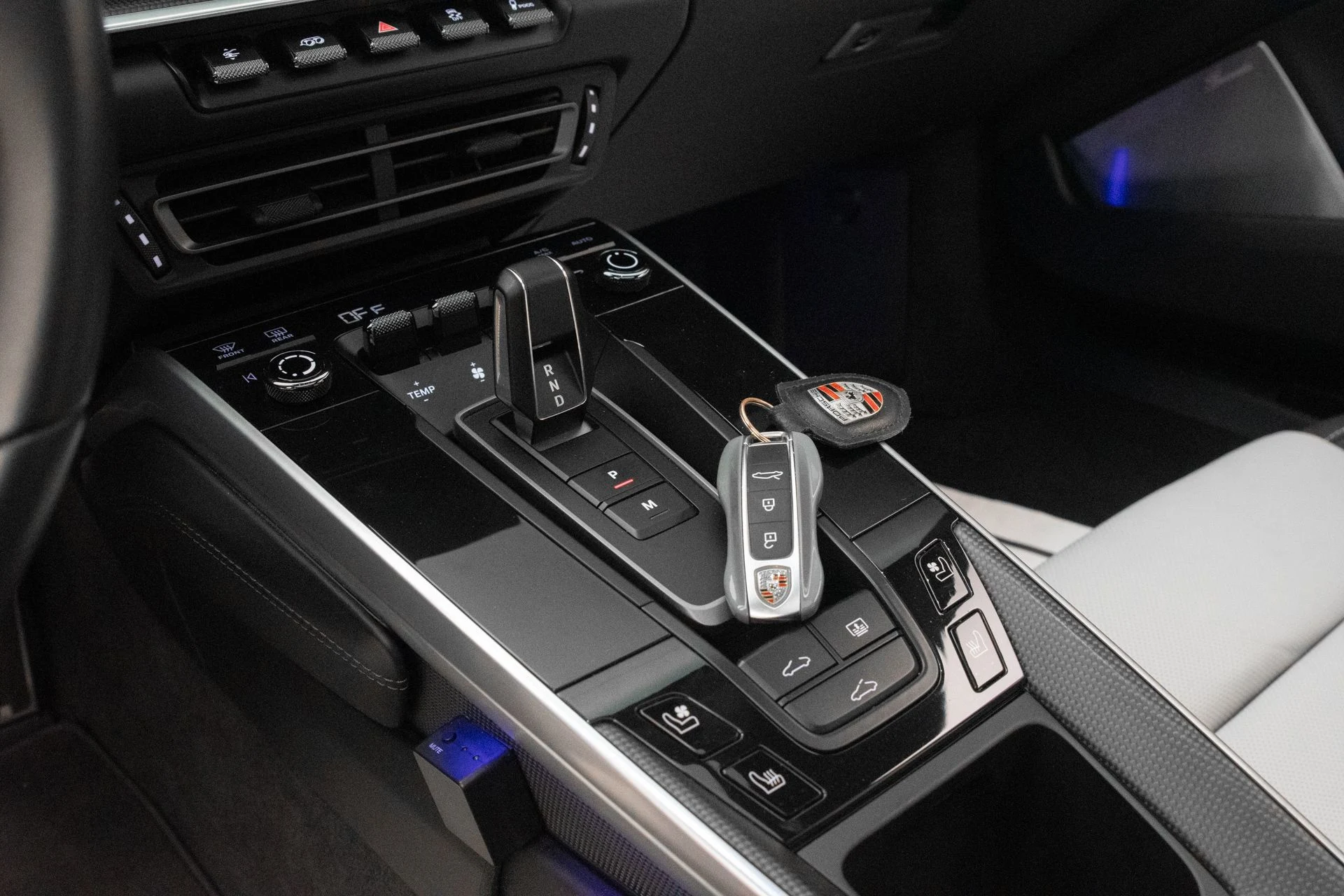 mph021_3613338839_0824fa24acb147ad95555b4e13ca2010_044e48942d