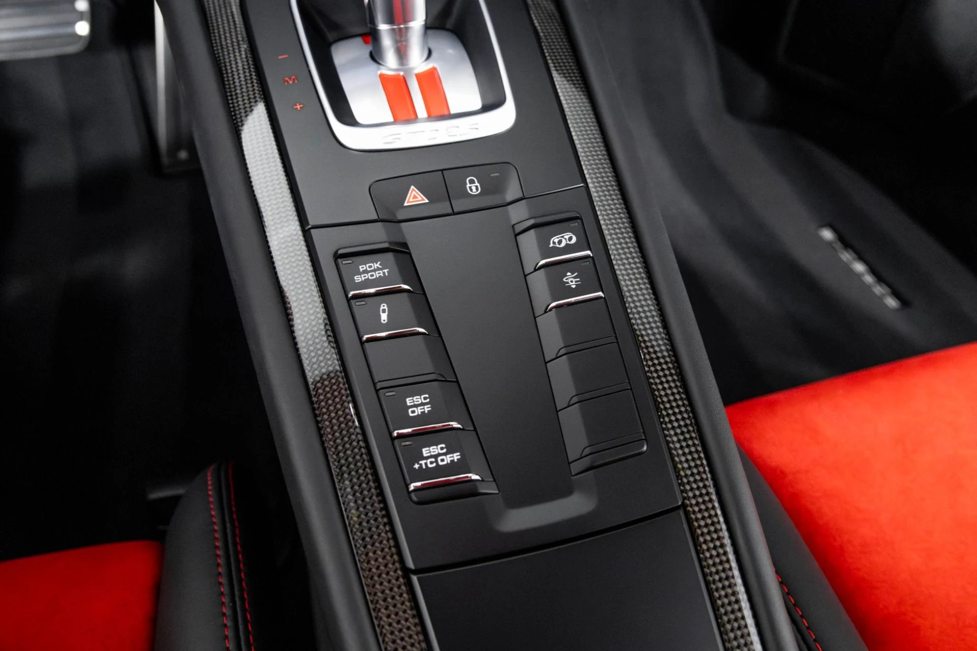 mph021_3614984285_Used_2018_Porsche_911_GT_2_RS_1762984473_4ac4919c5b