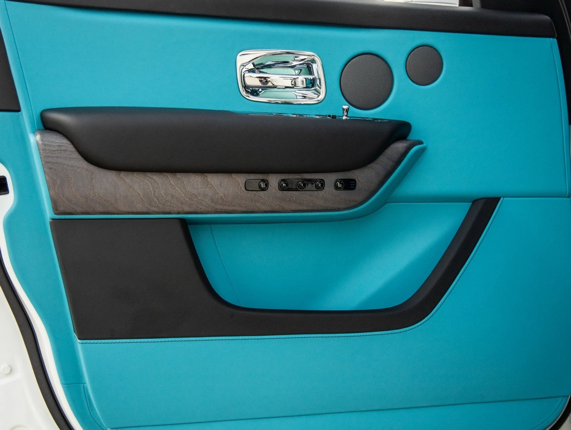 mph021_361807417_22_8b77aa285c