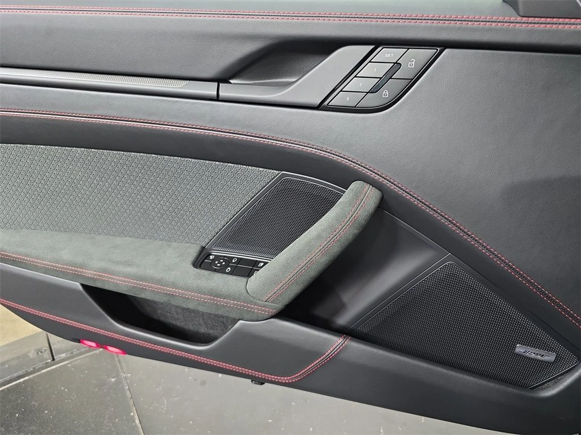 mph021_362408505_9326b5e92b88f30a035483823dca374b_9a76563d89