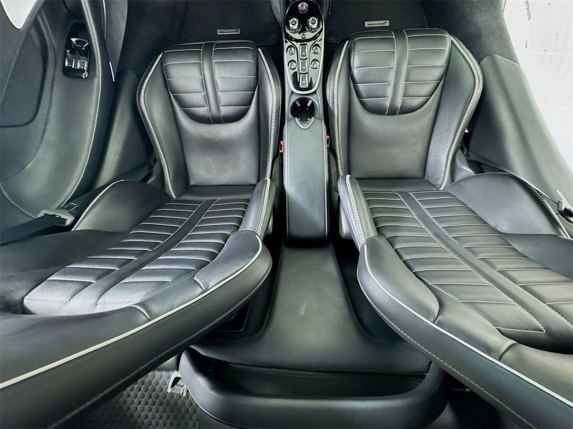 mph021_3624720083_ea4e4938822def44e9426213acae9bdex_4c4e6a82ec