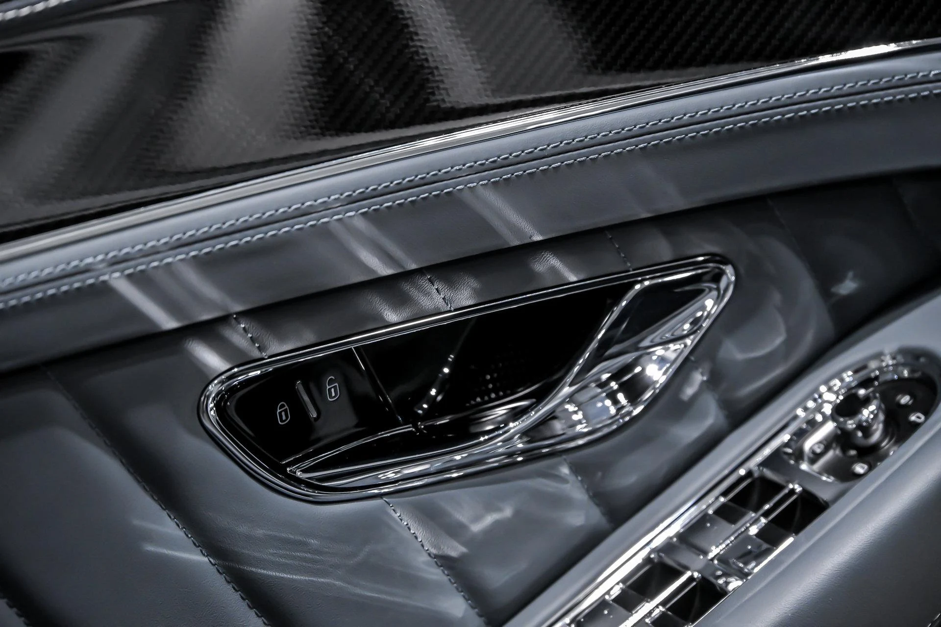 mph021_3625345270_Used_2024_Bentley_Continental_GT_V8_Coupe_1766137565_244d186d17