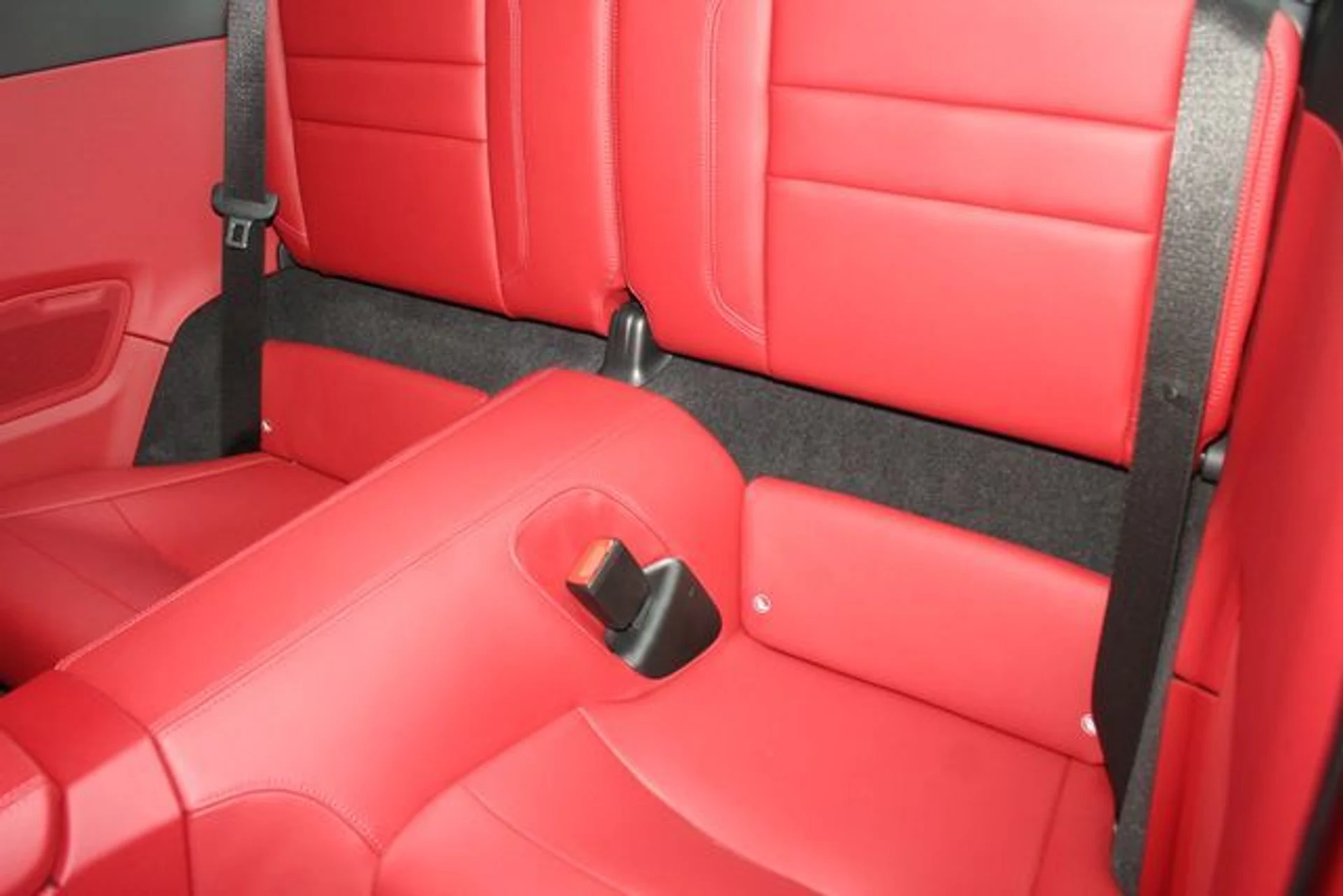 mph021_3632550890_caada83a164182a68a21ec7800260bf4x_87370abaeb