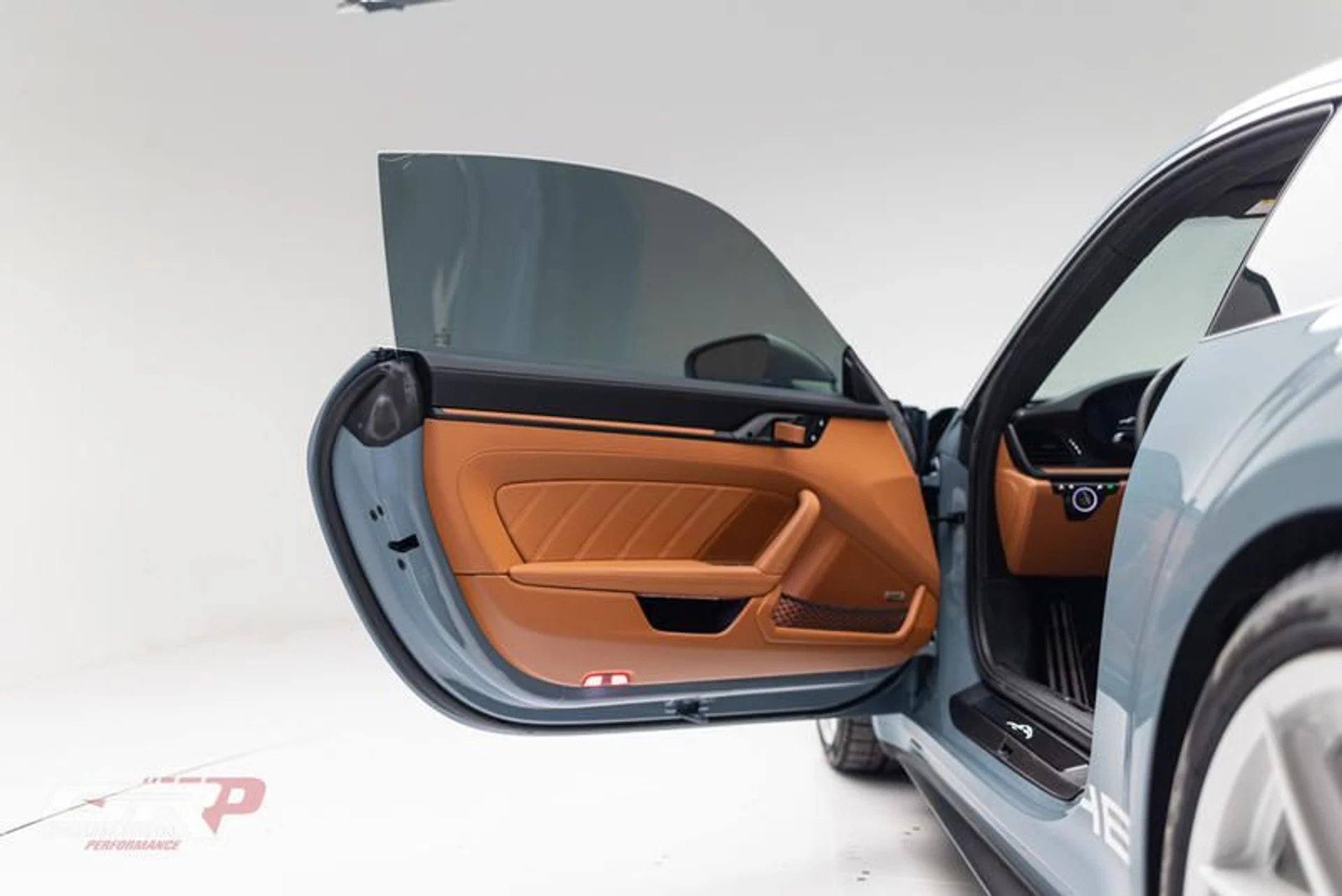 mph021_3644032639_817_FEDB_8_748_D_4_B2_C_8_F13_4_CEF_0230_F41_A_cb4c0c9fa7