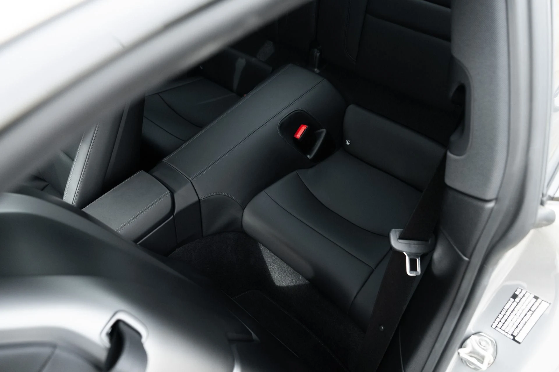 mph021_3649524588_Used_2023_Porsche_911_Carrera_T_1771453746_5238bcd4d9