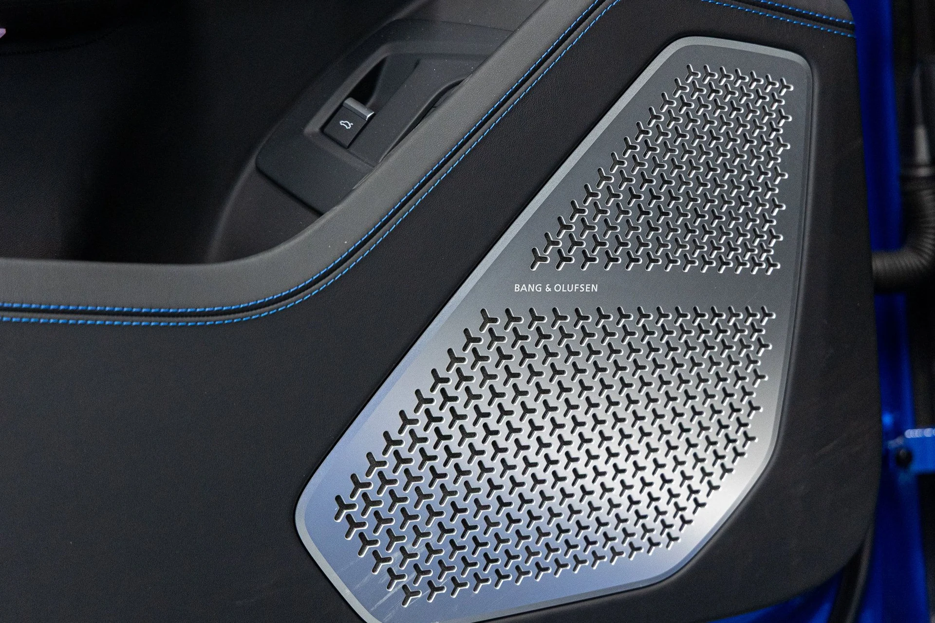 mph021_3651601852_8200088e39c1cdaa88c8fee6dc30c33bx_09322fb7c8