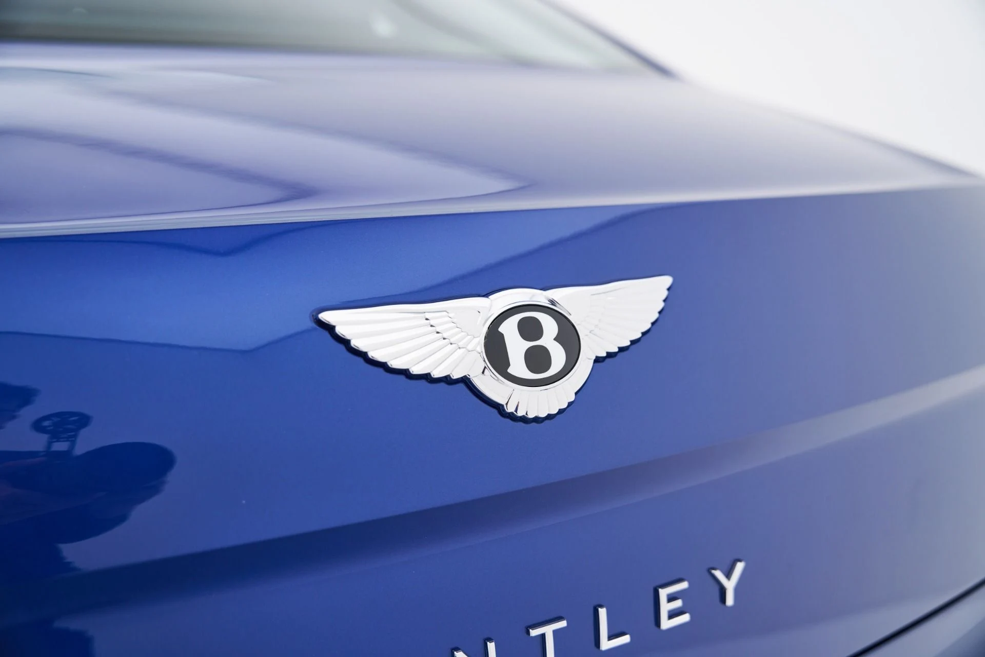 mph021_3652284220_Used_2025_Bentley_Flying_Spur_Speed_1792601160_fb5b4279d0