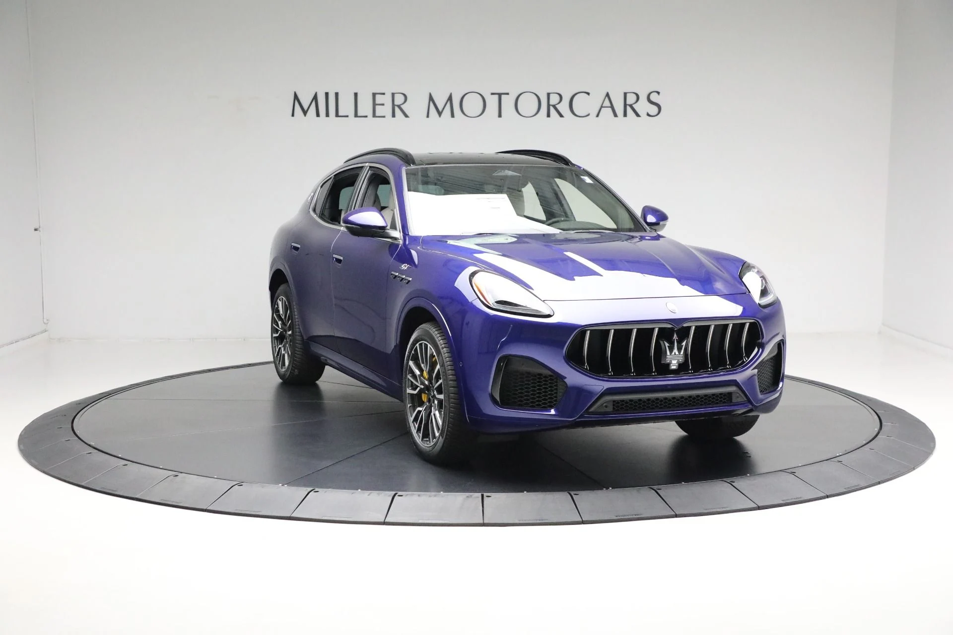 mph021_3662598670_New_2024_Maserati_Grecale_GT_cb52fe3e11