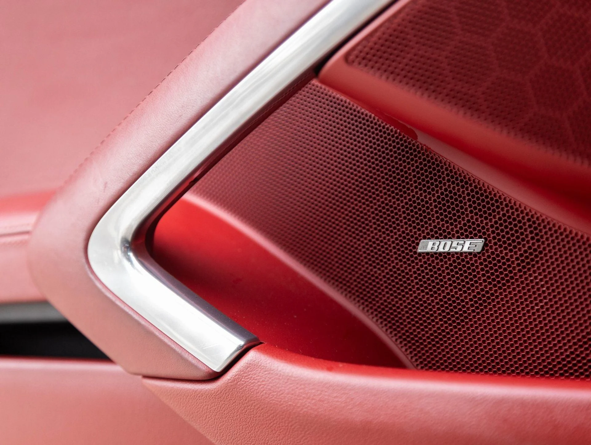 mph021_3670643925_22_3242619799