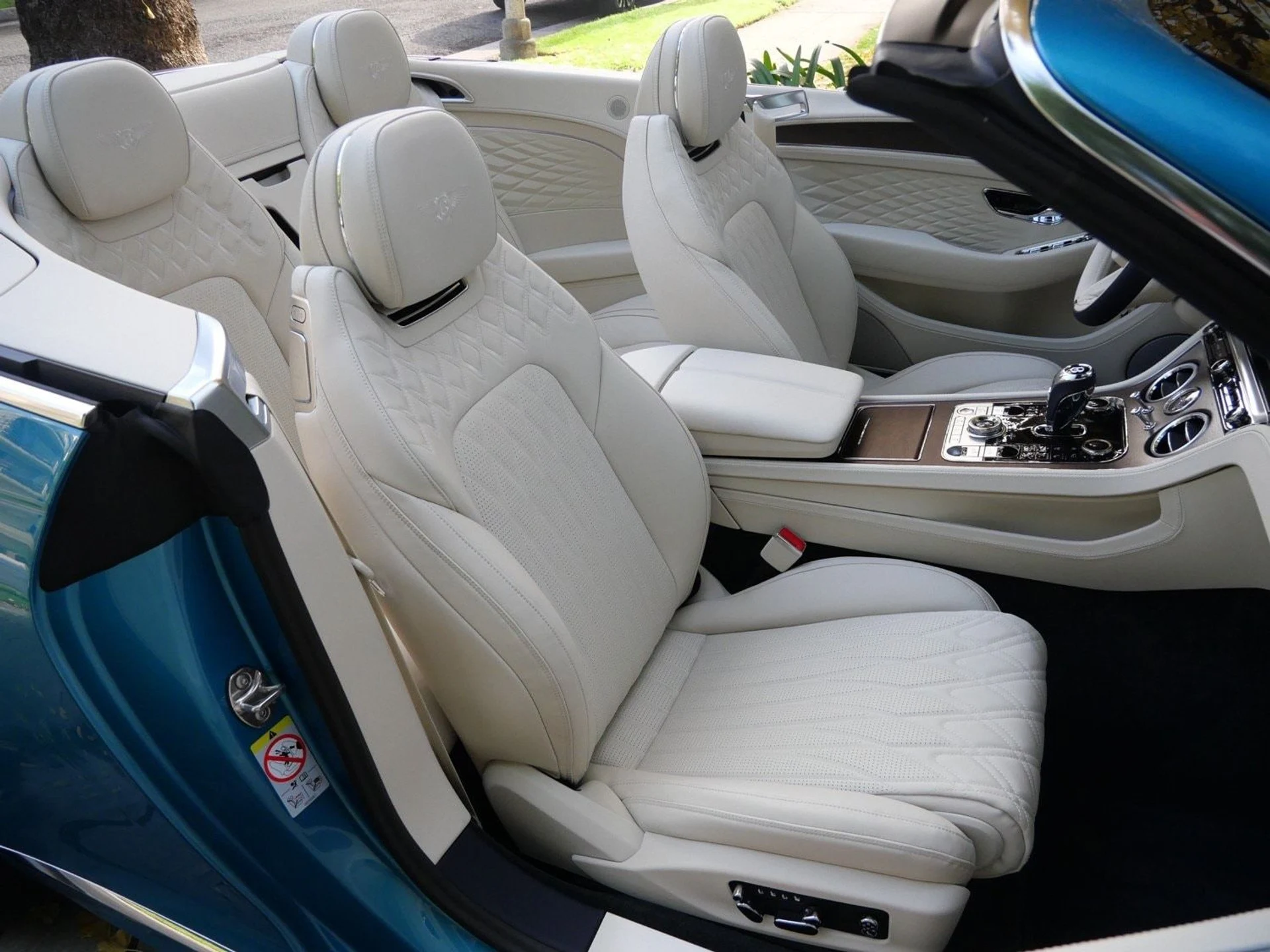 mph021_3677385291_fa40feb3a48fd4cd080bf17ba9788a90x_1f96e82853