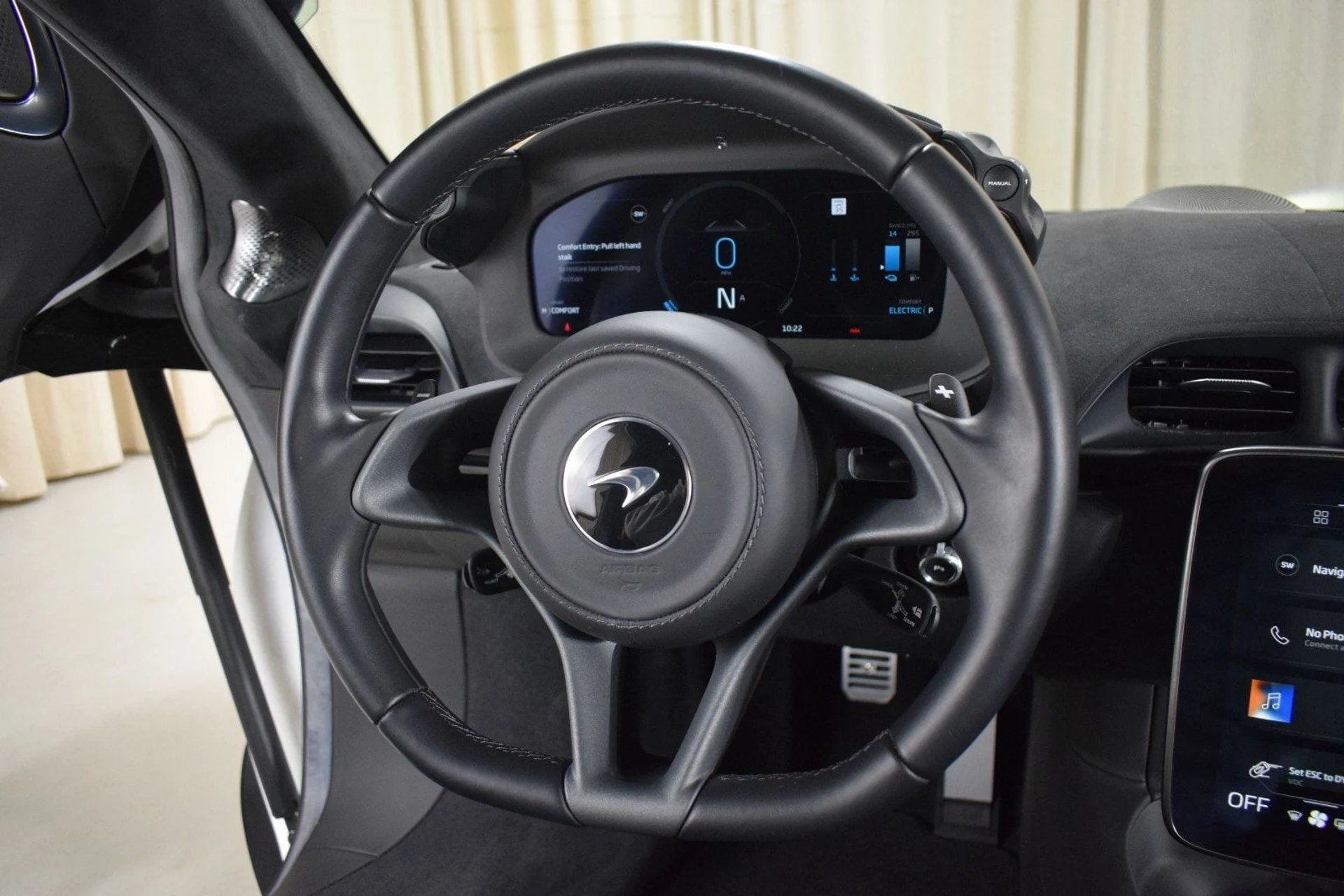 mph021_3681252886_517d8cd5988477e3c9407931cd6db133x_eb9d1b275e