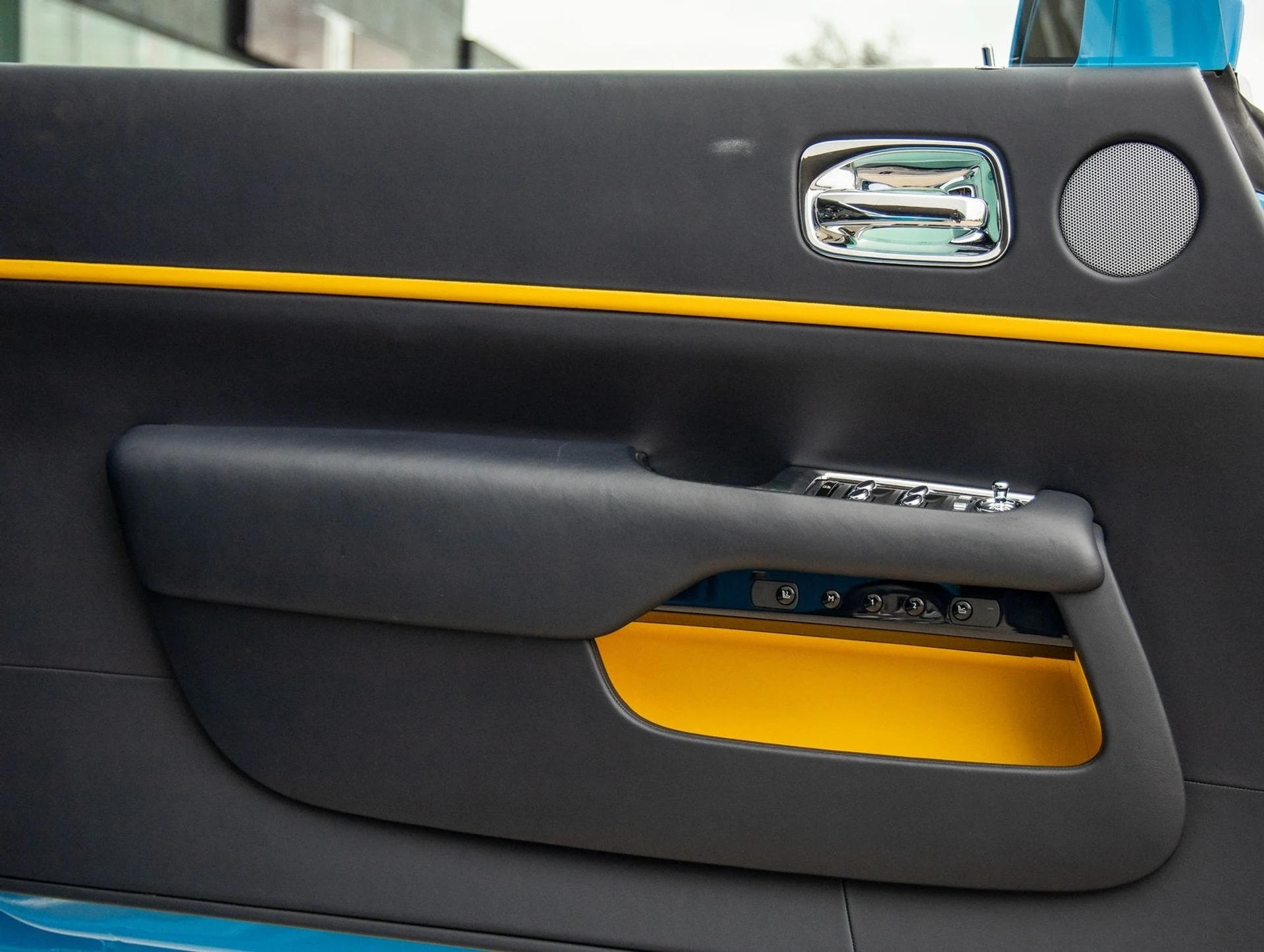 mph021_3683644328_22_0a49f2bd40