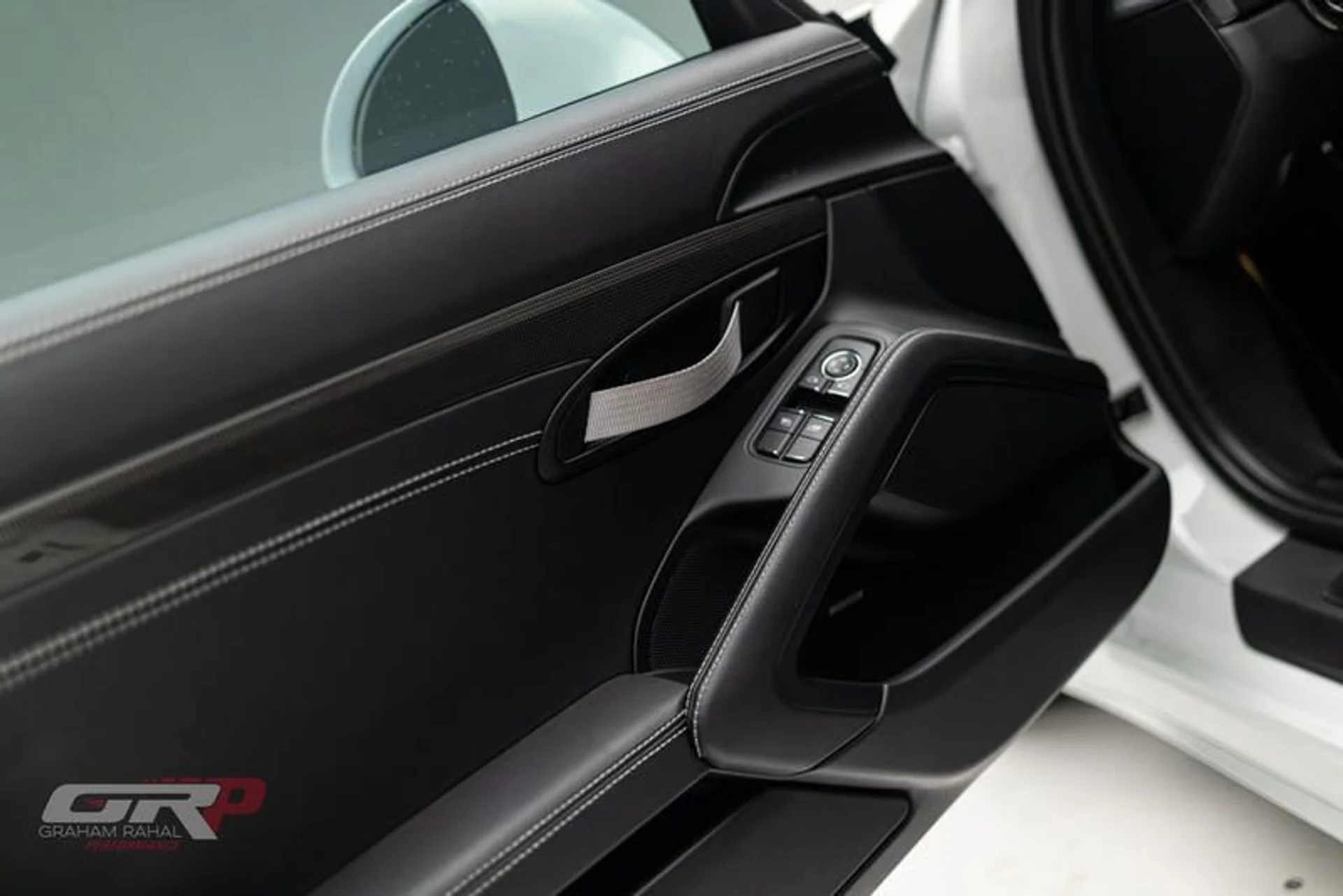 mph021_3690491176_3_B70_F9_A6_85_E8_4_C08_A854_860_A175187_E7_2ff442c1af